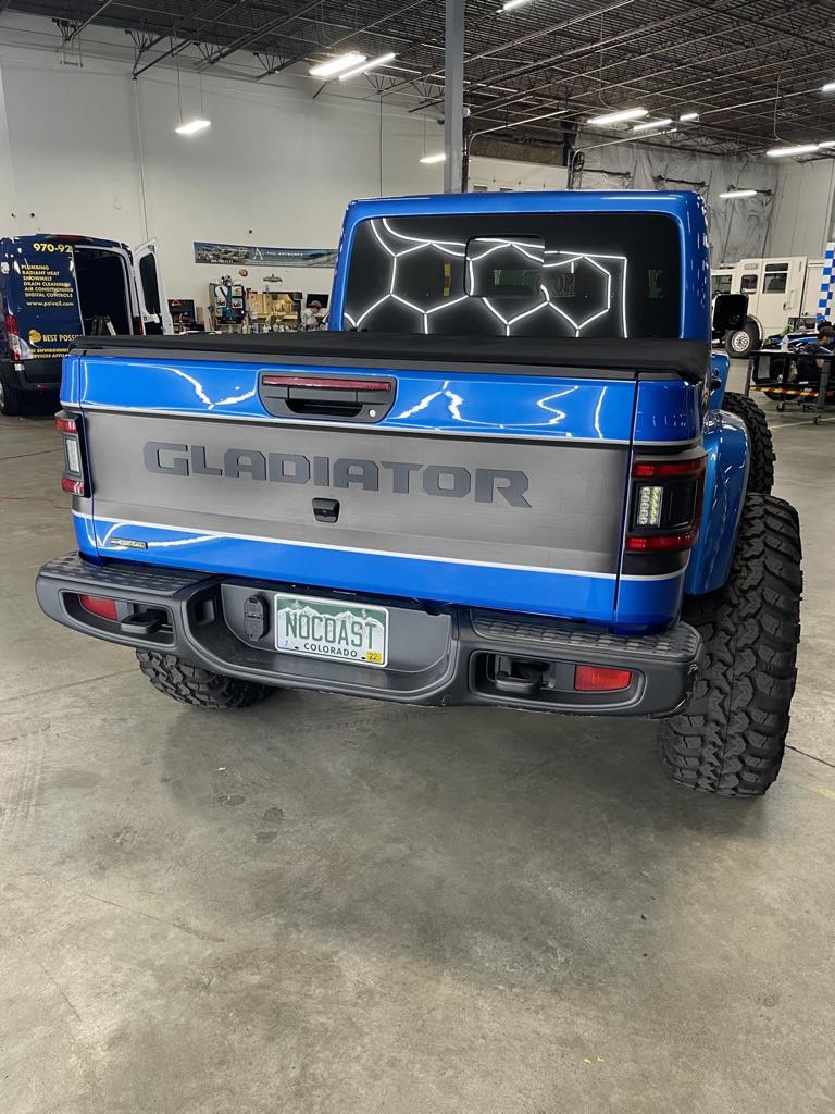 Jeep Gladiator Stickers and decal pics! 3CB07A14-2EA4-4B23-8397-44B480140D63_1_105_c