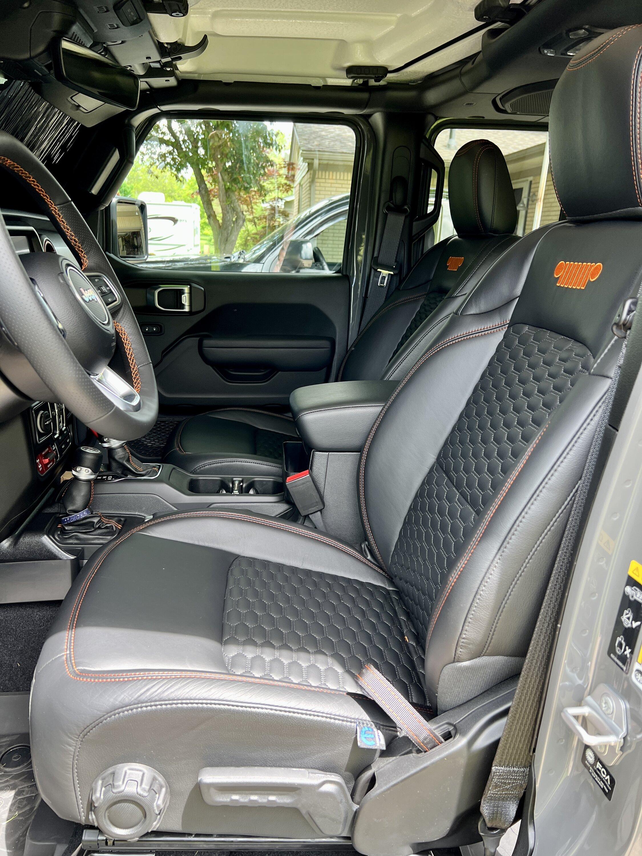 Jeep Gladiator Ordered premium leather trimmed seats - built with this.......... B1ECF276-DBDE-4D77-8C7B-53C23E21B828