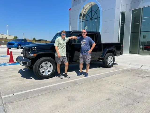 Jeep Gladiator BLACK Gladiator JT Club RockofAges (2)