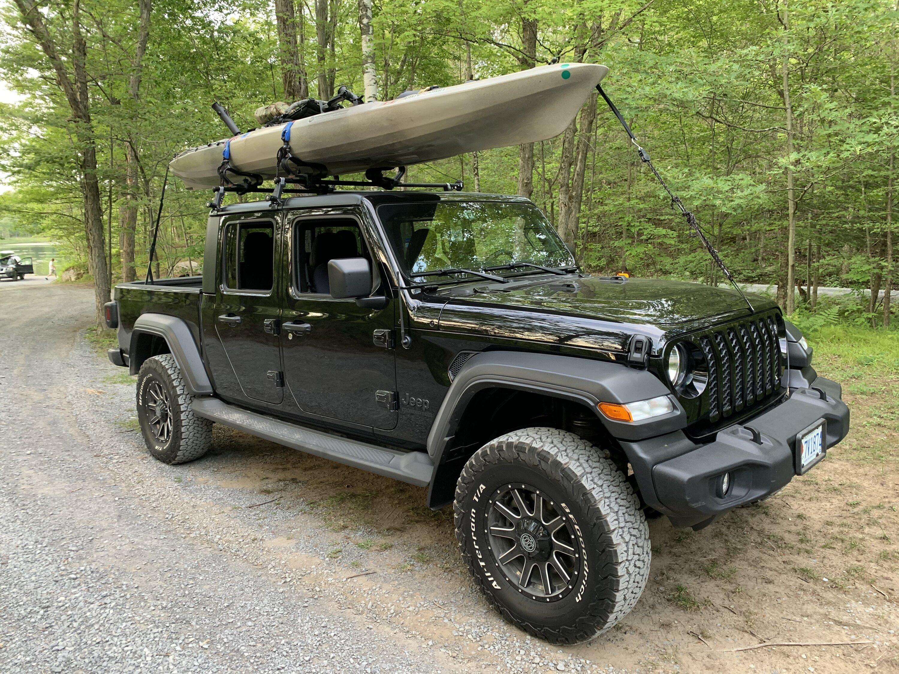 Jeep Gladiator How do you guys carry your kayaks? IMG_8536