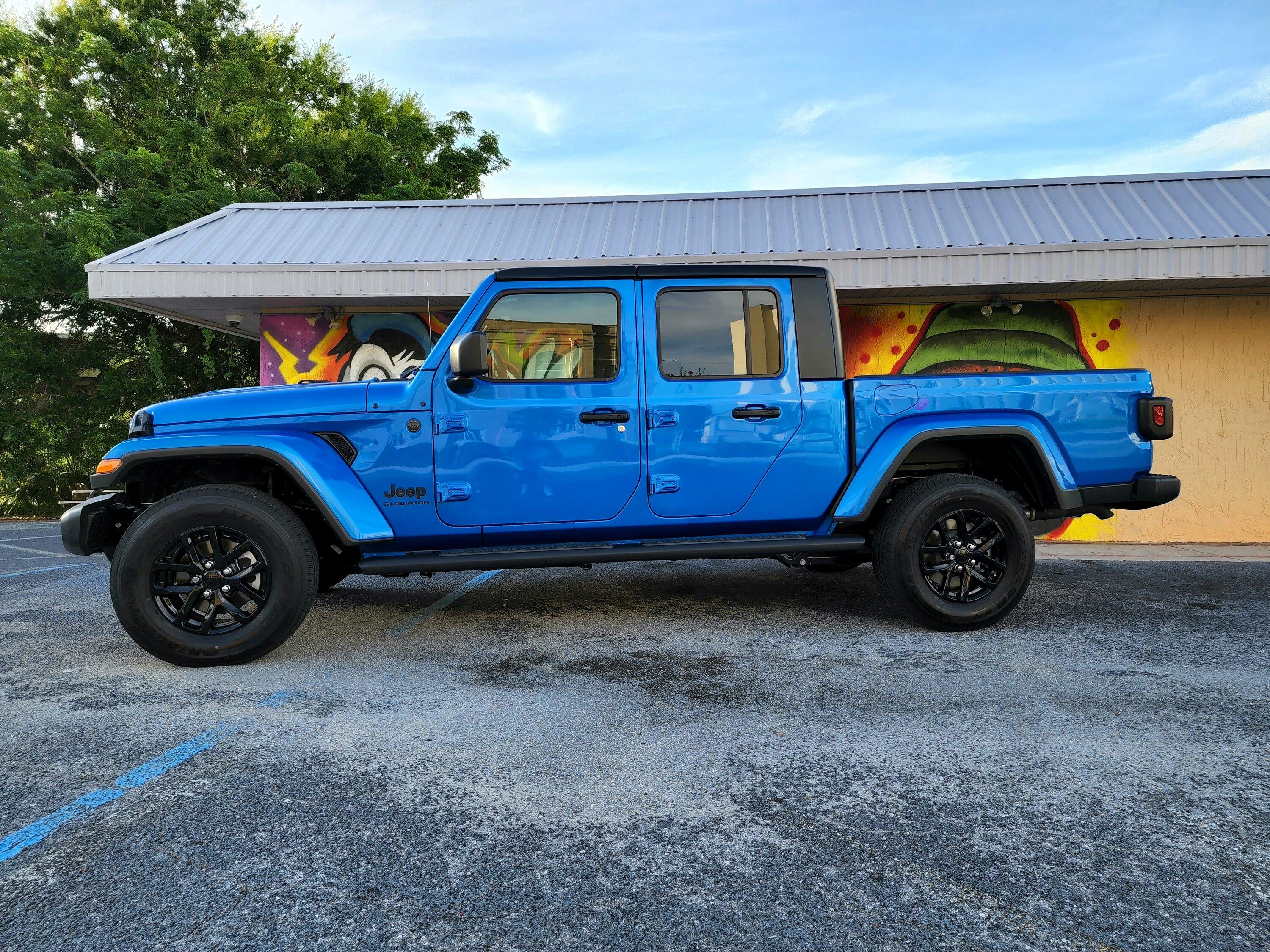 Jeep Gladiator HYDRO BLUE PEARL Gladiator JT Club 20220612_191740