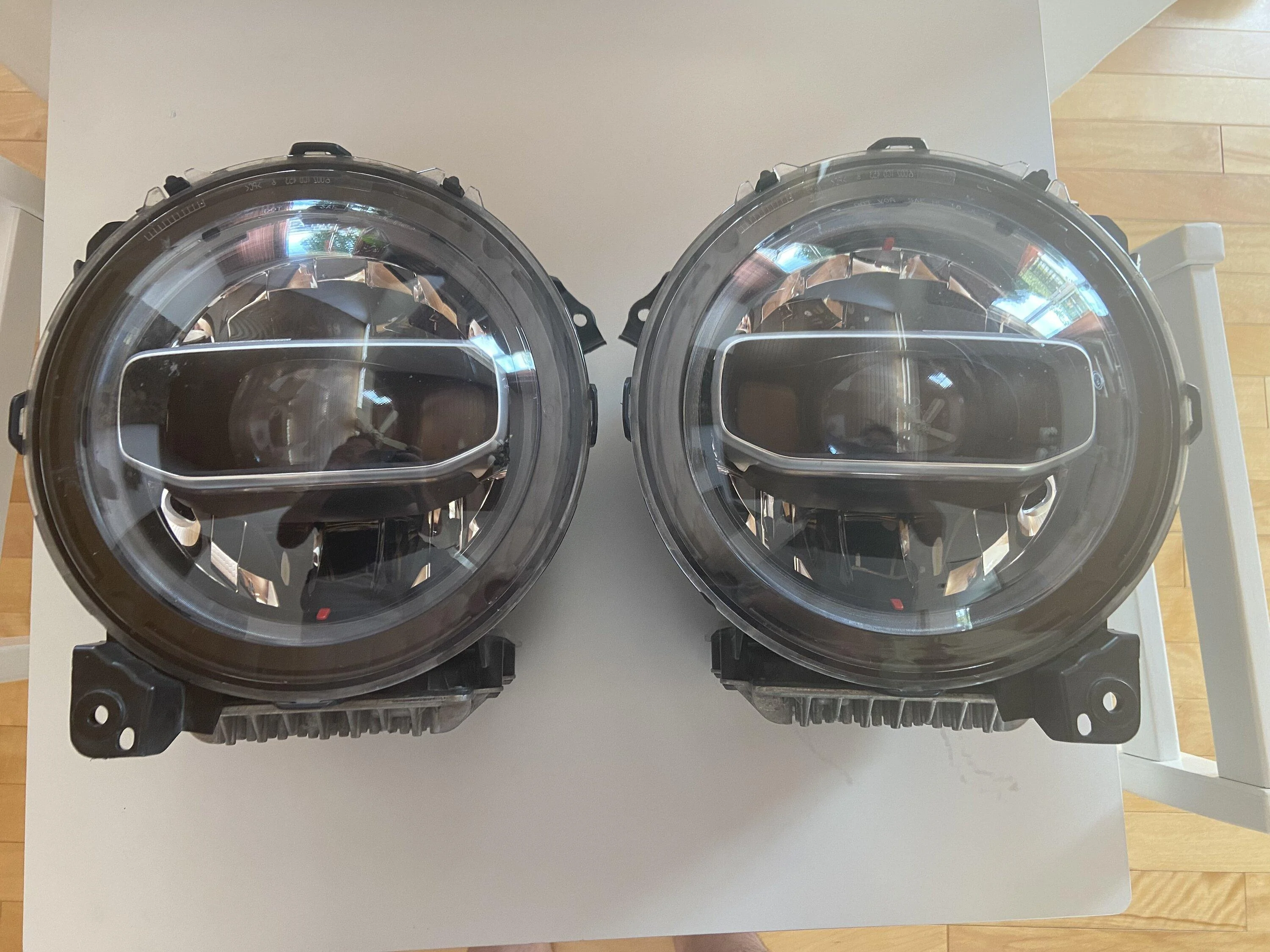 Jeep Gladiator OEM LED Headlights IMG_8879