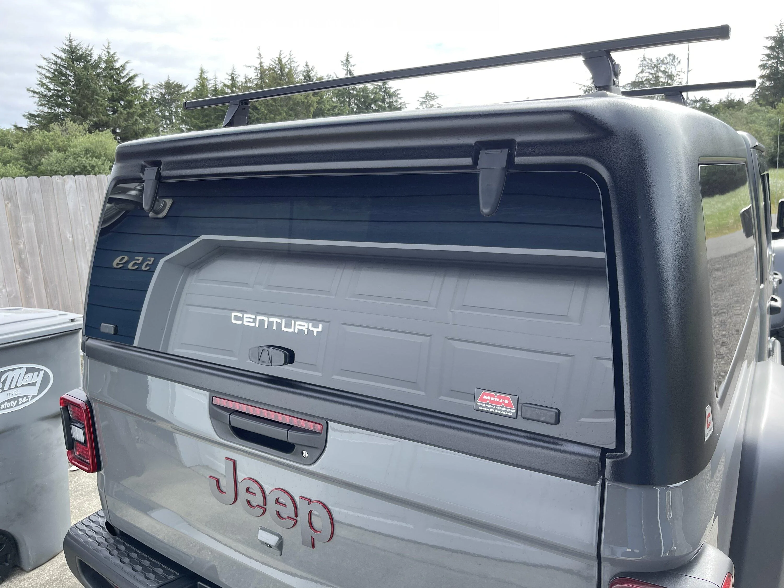 Jeep Gladiator Which bed cap best matches the unpainted hard top? 9E631BA7-A817-4A82-A320-3255369F6A40