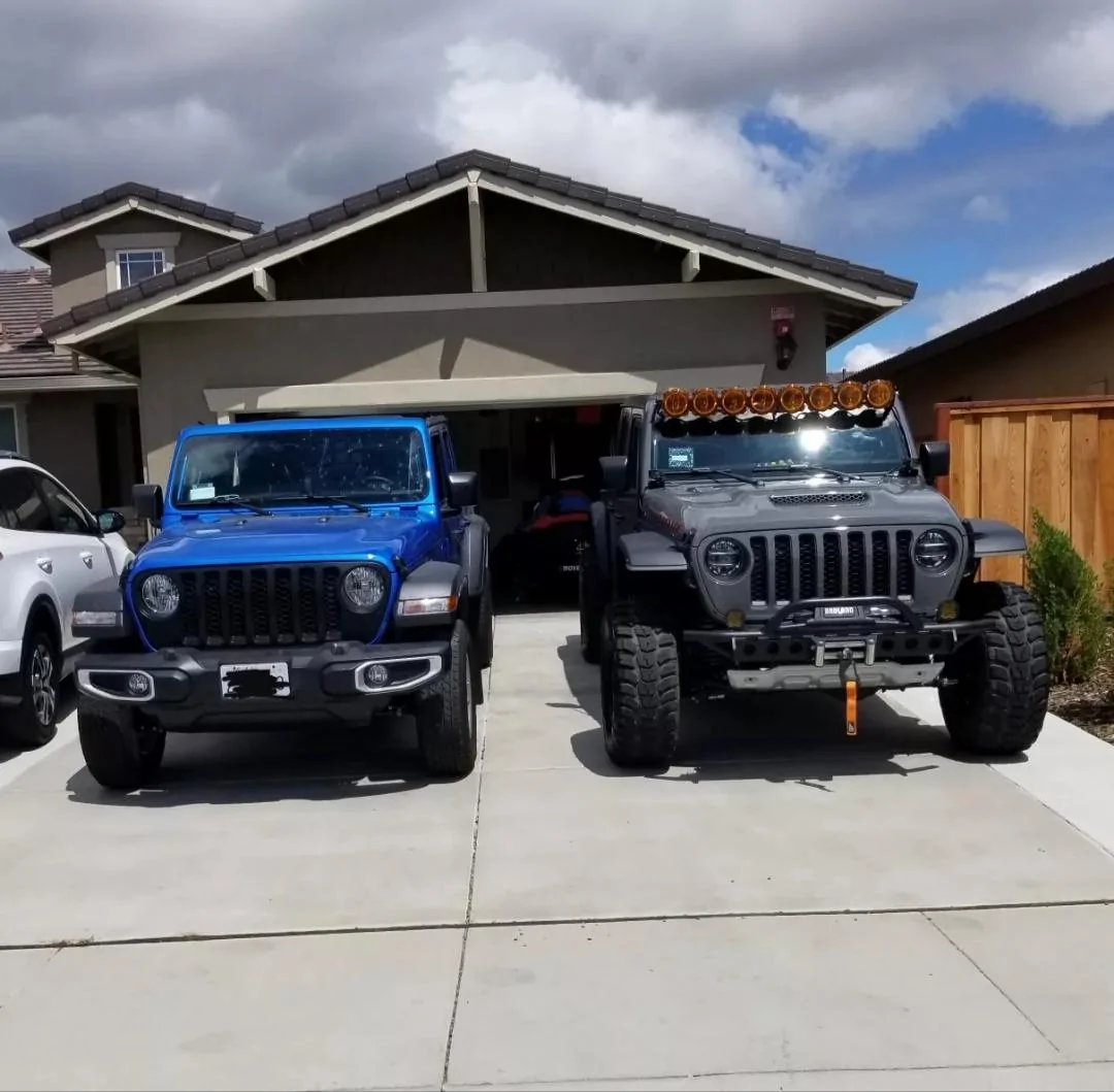 Jeep Gladiator Who said sting grey is common? 20220623_174438