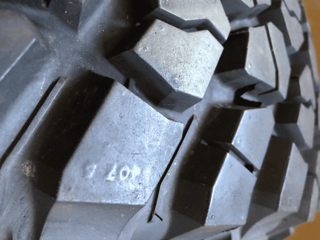 Jeep Gladiator FREE!!!!:  1 "Like New" 255/80R17 BFG Mud Terrain KM2 Tire 1656874686955-png