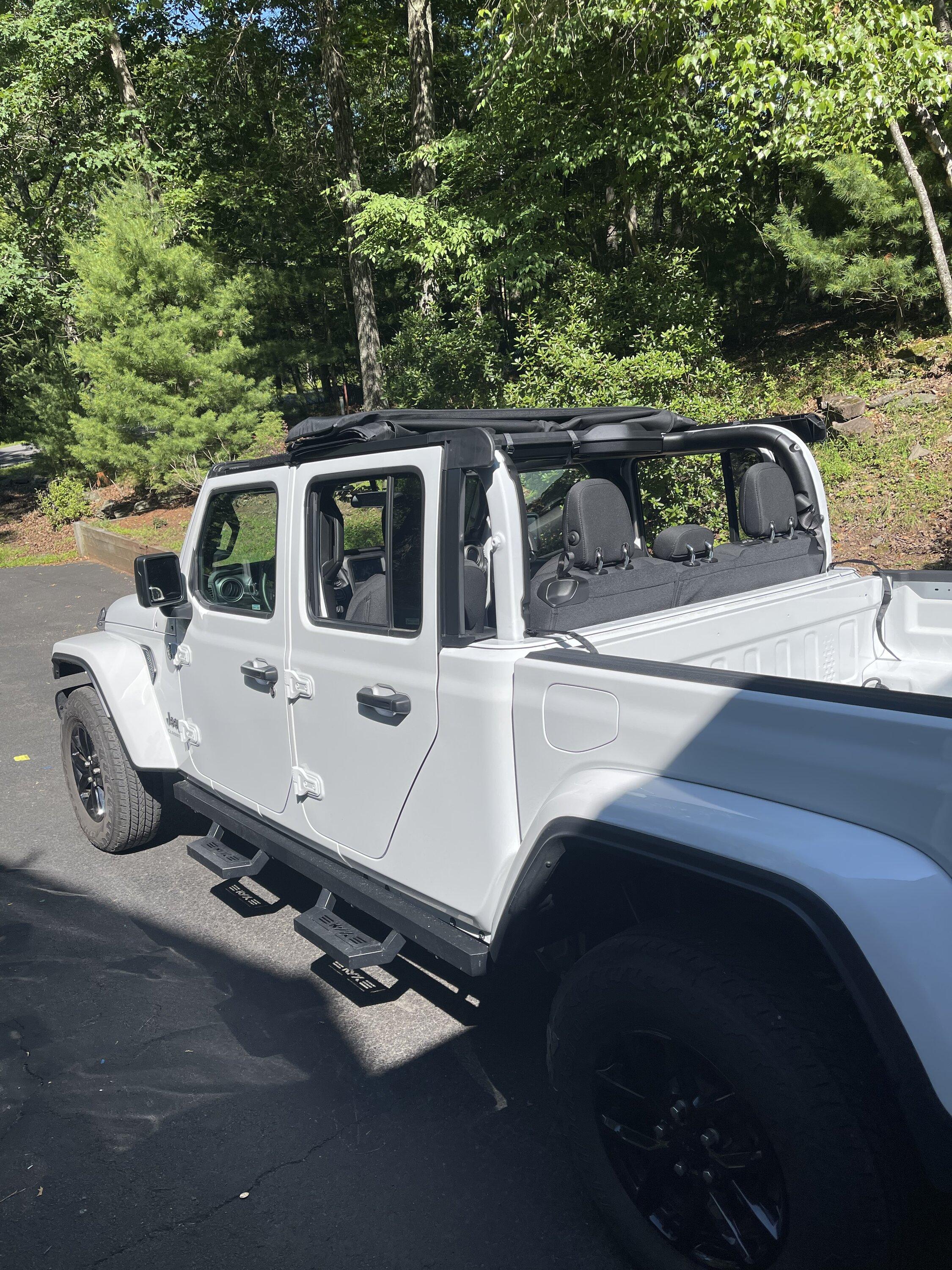 Jeep Gladiator Rugged Ridge Voyager Soft top C1FE874E-C5FE-479A-8C19-13C0CD3B801B