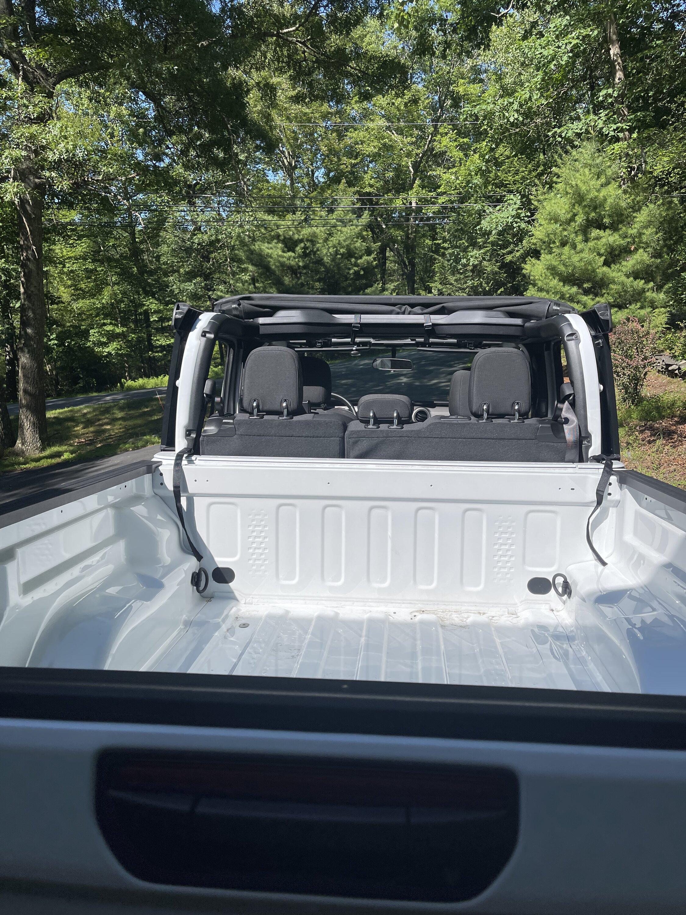 Jeep Gladiator Rugged Ridge Voyager Soft top 35BB6478-655C-4686-B394-A5E4B48D12DA