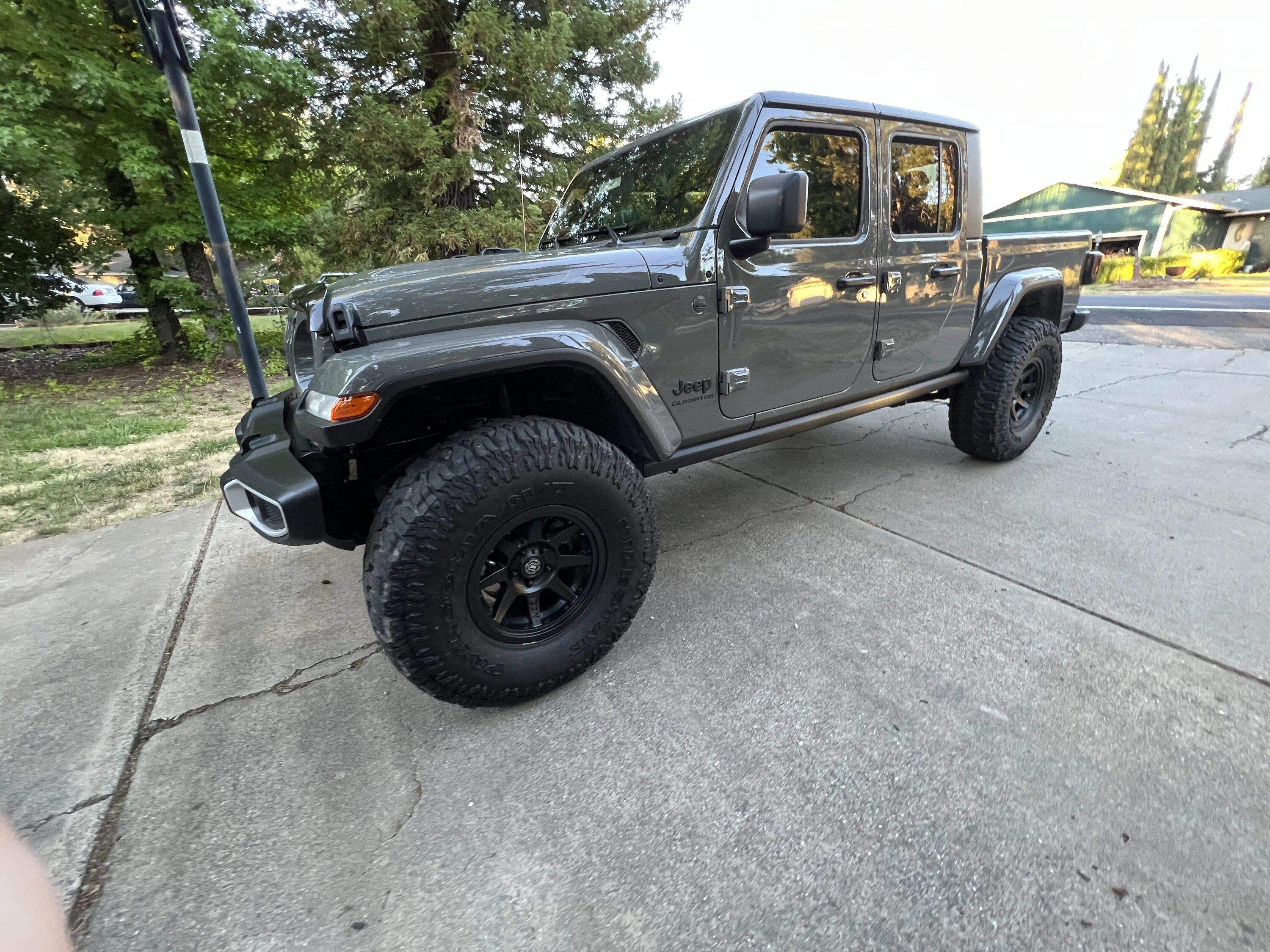 Jeep Gladiator Ecodiesel metal cloak dual rate 3.5” review. 7E00EFD4-37D8-4A74-A62E-EA3AF00F4B1E