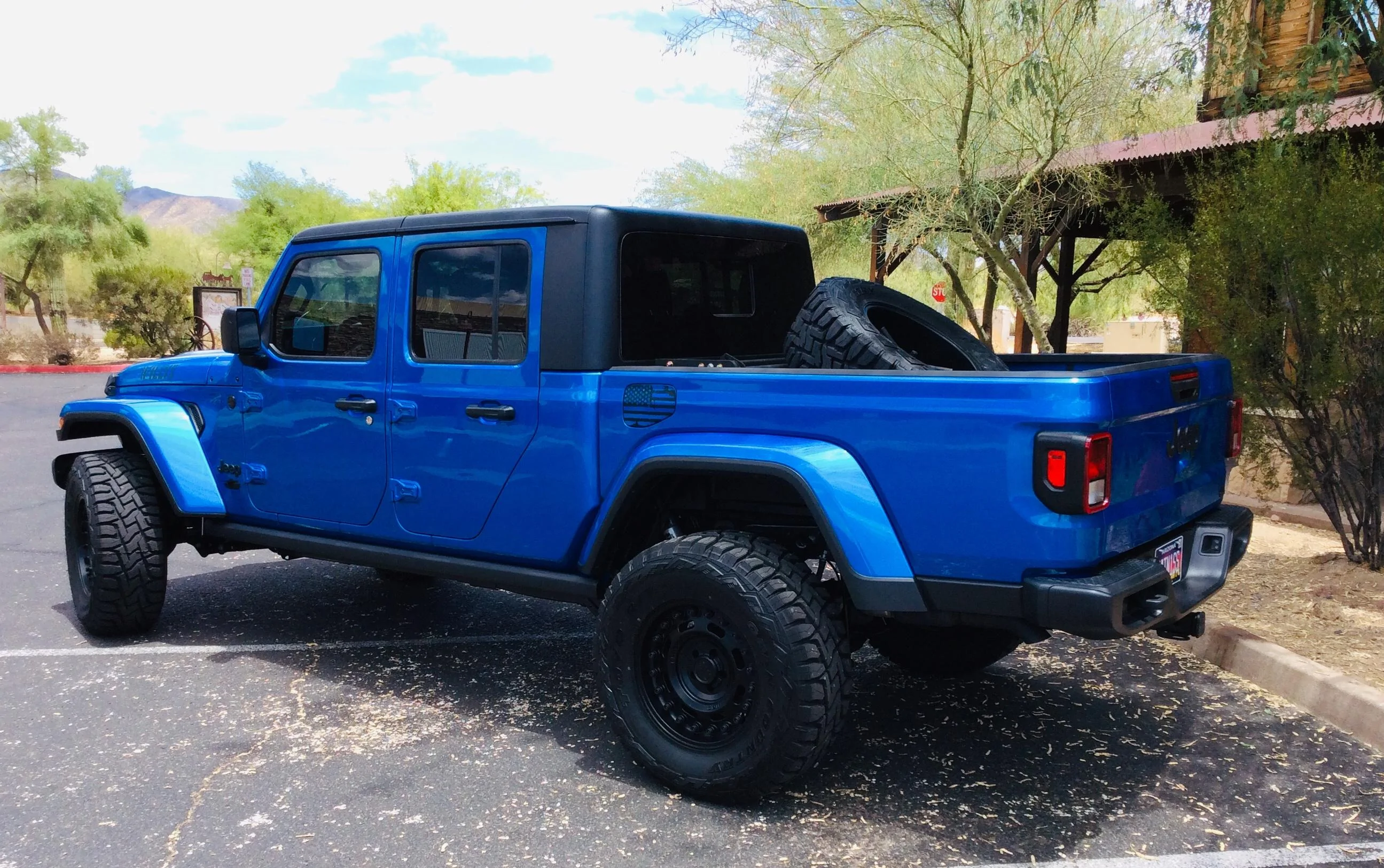 Jeep Gladiator HYDRO BLUE PEARL Gladiator JT Club CC76D974-3FD9-4332-9F13-9803778E209F