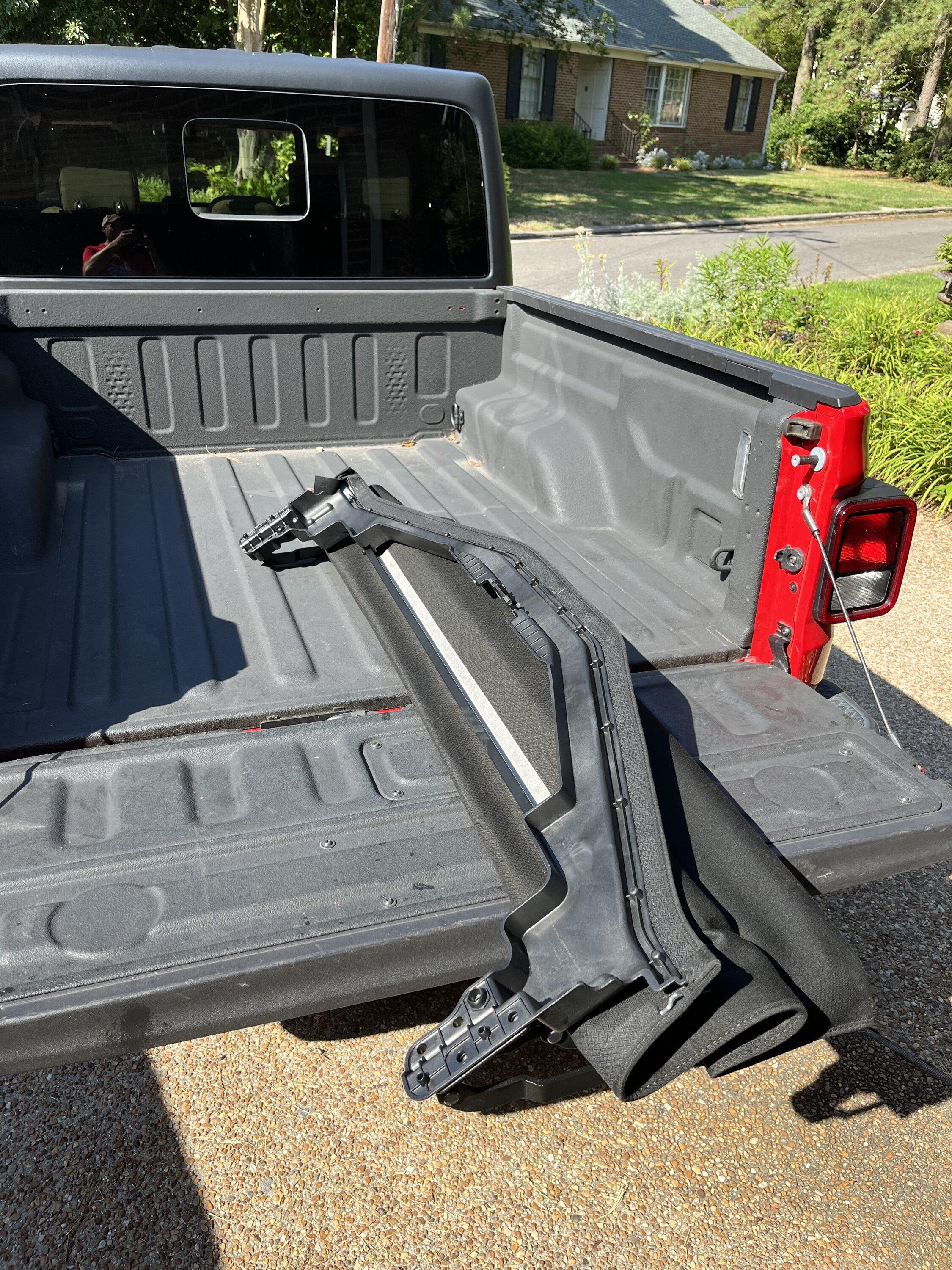 Jeep Gladiator Bestop Twill Sunrider, Tidewater D147833A-83ED-41ED-AE96-09336C6B89CA