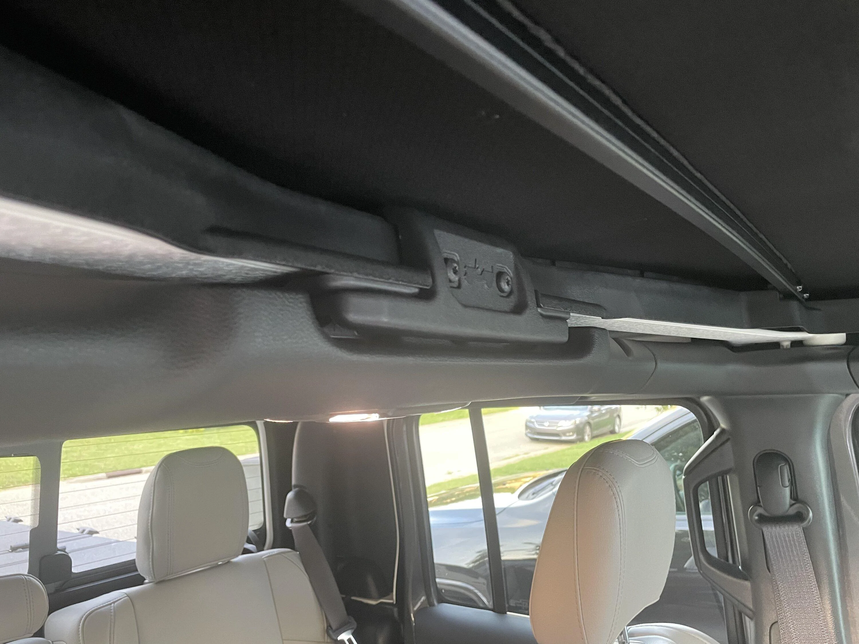 Jeep Gladiator Mopar - Bestop Sunrider for Hardtop (same as bestop twill) 03BD1444-DC50-4C44-946F-EE7A49563A74