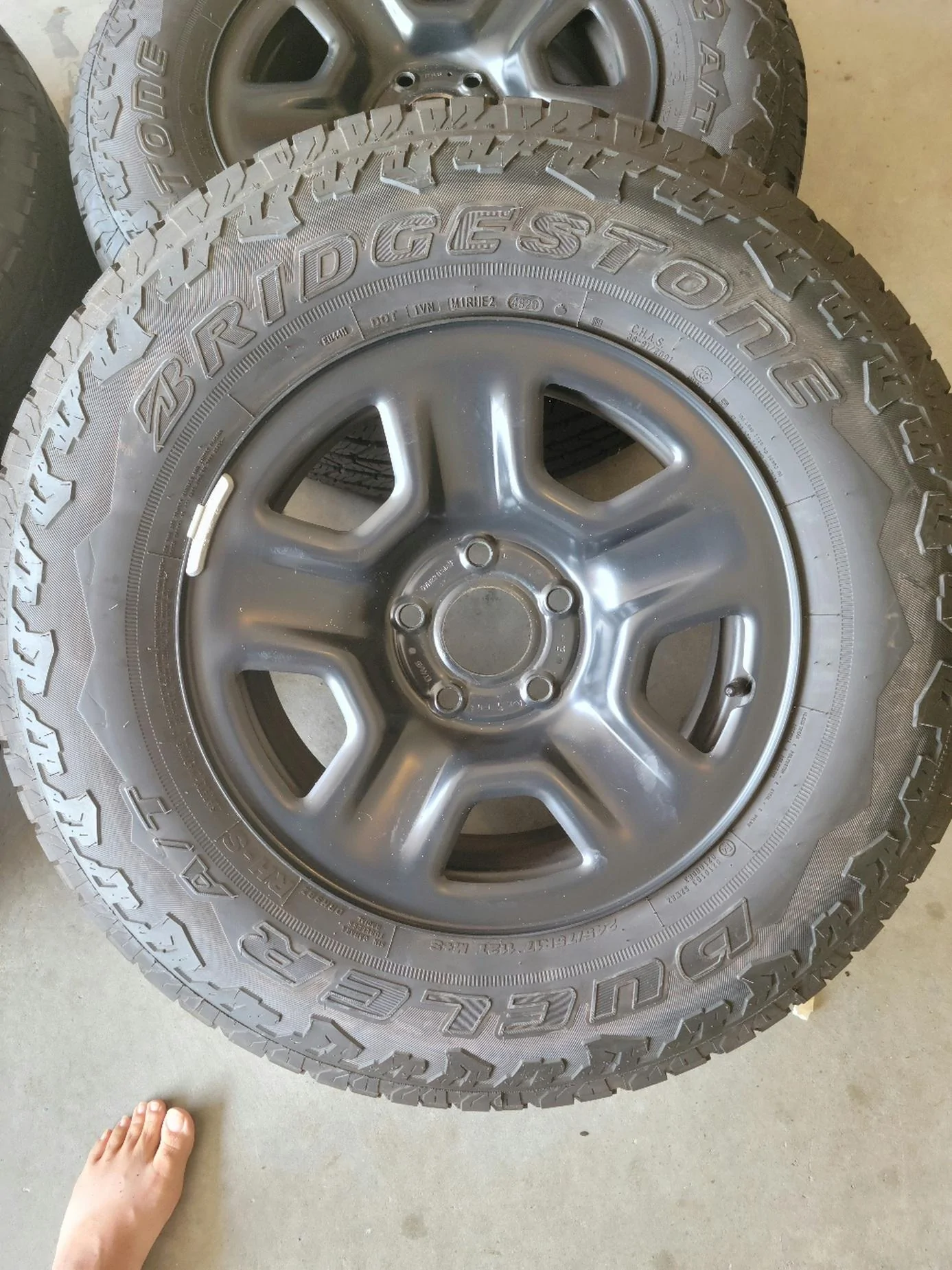 Jeep Gladiator 2021 Stock Sport Rims (steelies) 20220705_165916