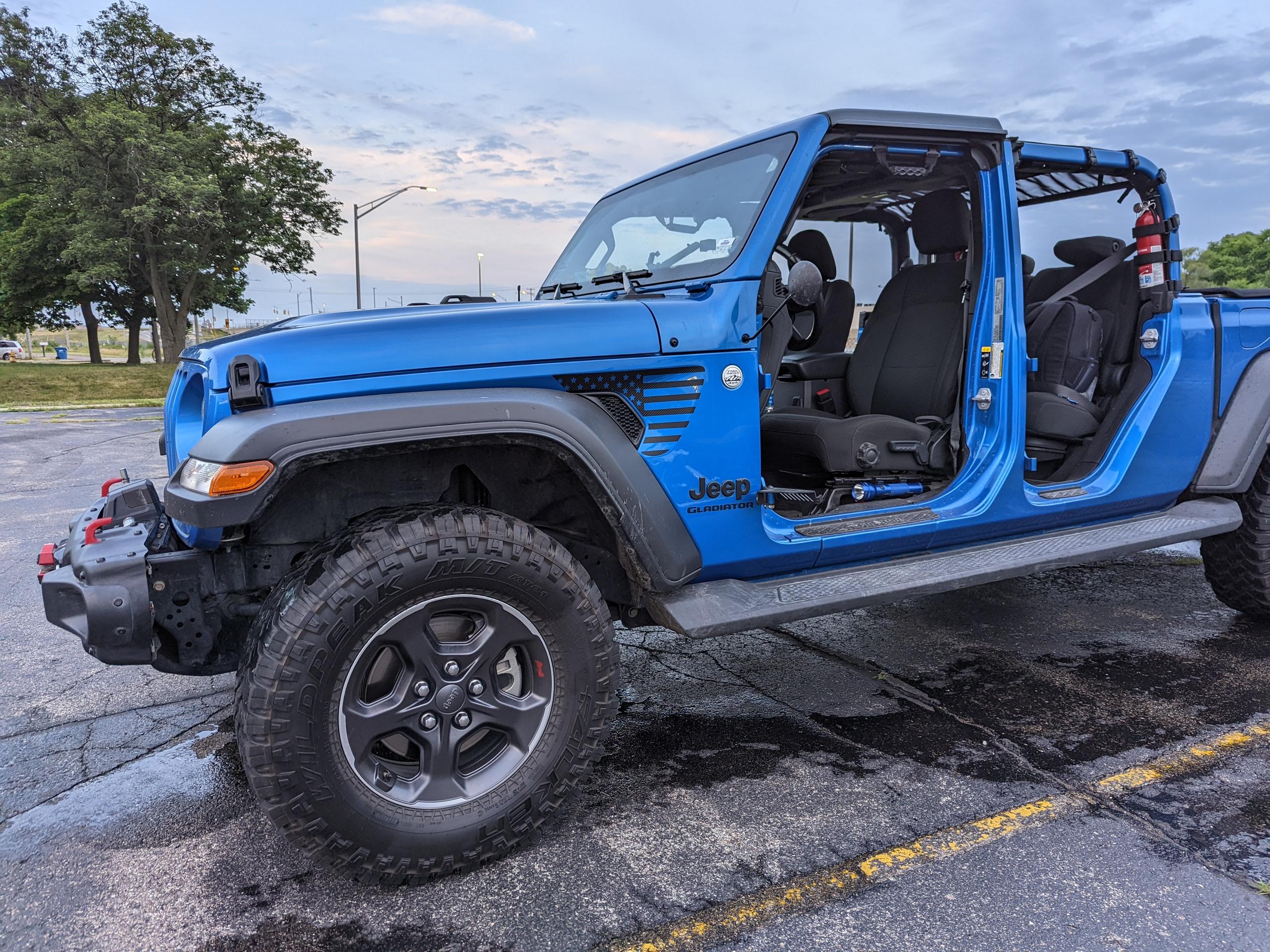 Jeep Gladiator Thinking about running freedom panels only PXL_20220701_102234475.NIGHT