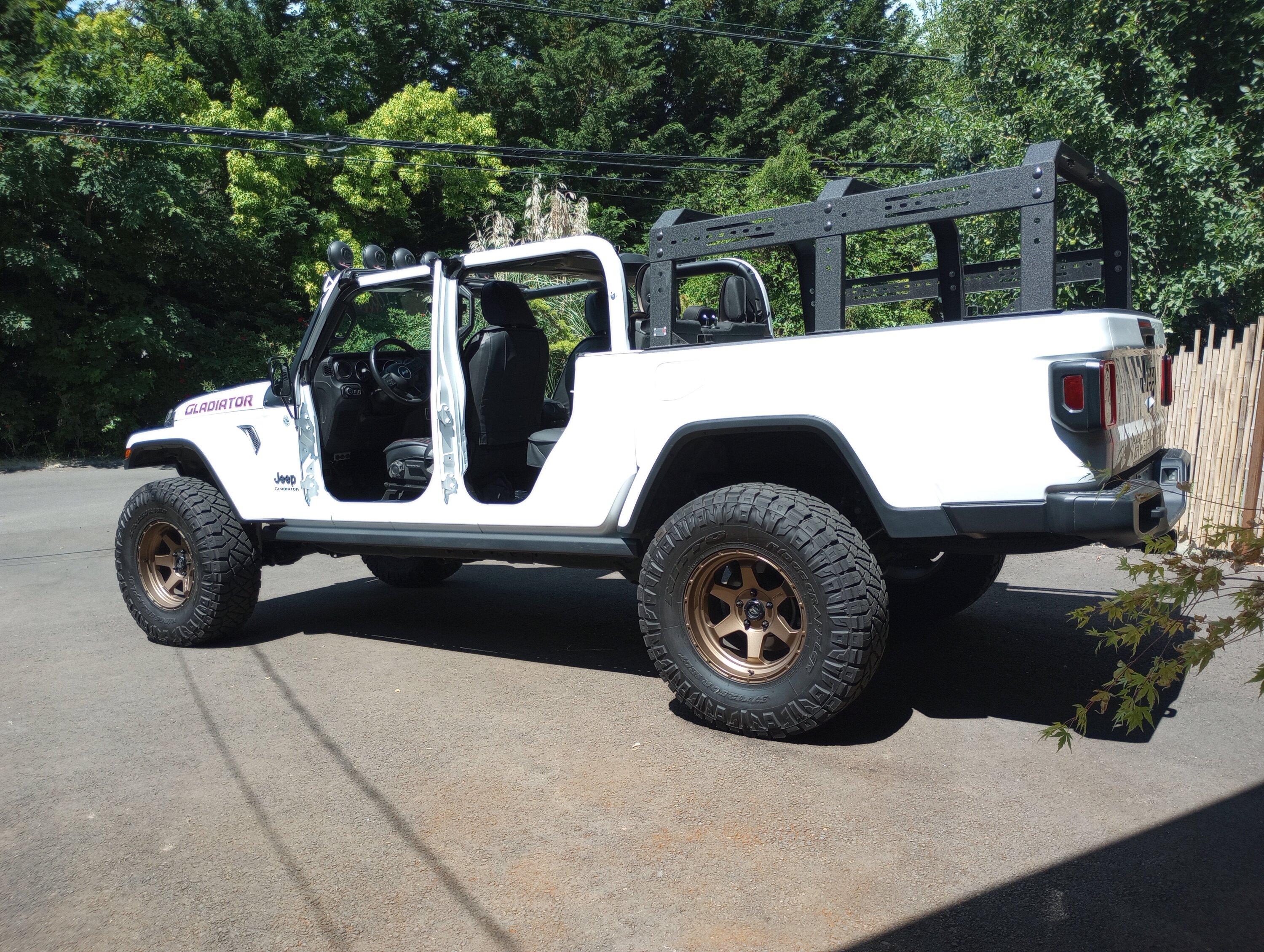Jeep Gladiator Nude Gladiators (no doors/tops) - pics please IMG_20220704_124437309