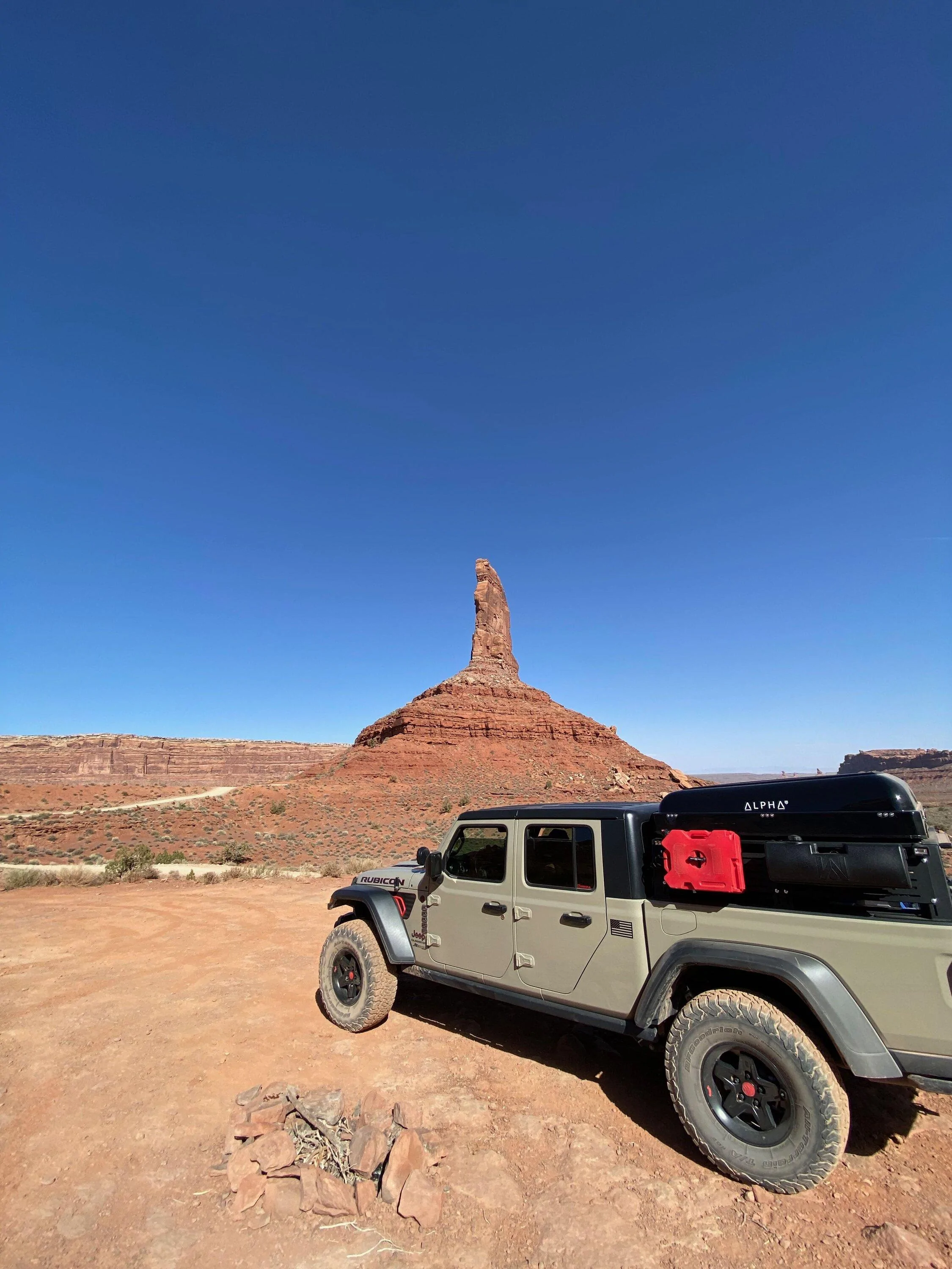 Jeep Gladiator 2020 Jeep Gladiator Rubicon, Gobi w/37s Loaded IMG_0151