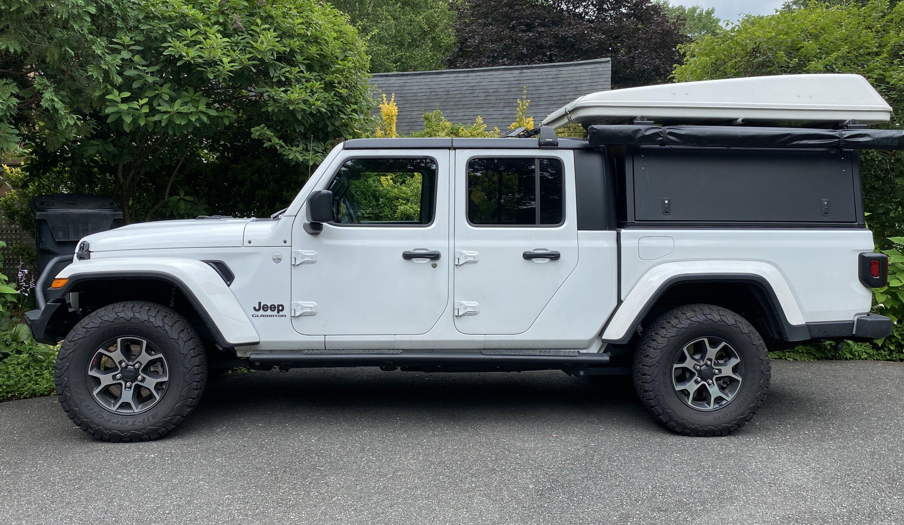 Jeep Gladiator Sport flares vs Rubicon flares B8E7A185-A352-4B0B-A4BE-D7ACAA9E9EF2