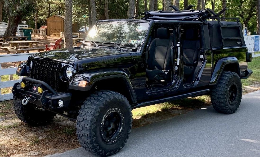 Jeep Gladiator Lets see those Sport S Gladiators with 35" tires and wheels !! 905AC2D8-3FBB-40B1-AE2F-65ADDF256948