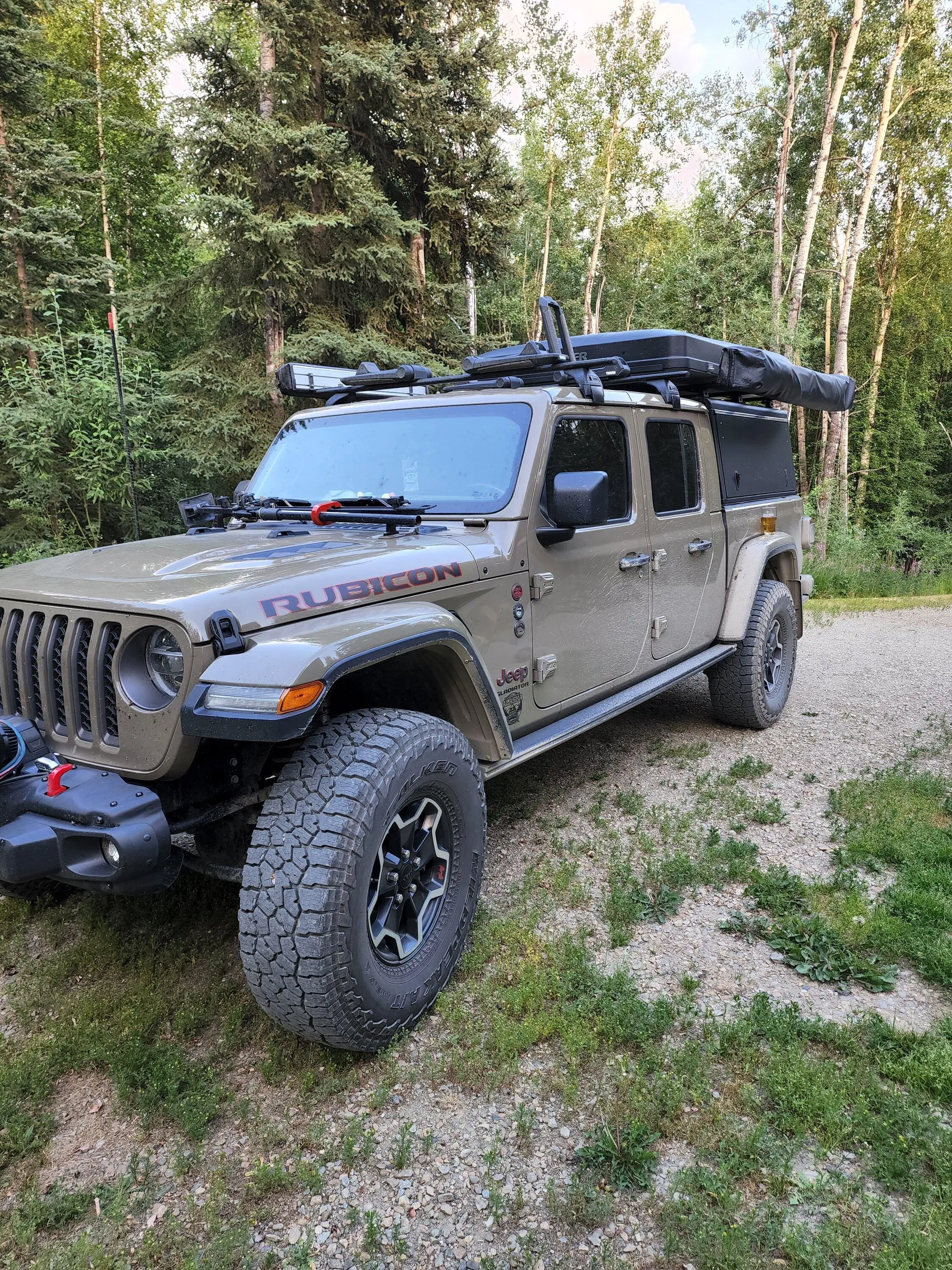 Jeep Gladiator Alu-Cab Gladiator Bed Cap 20220708_212251