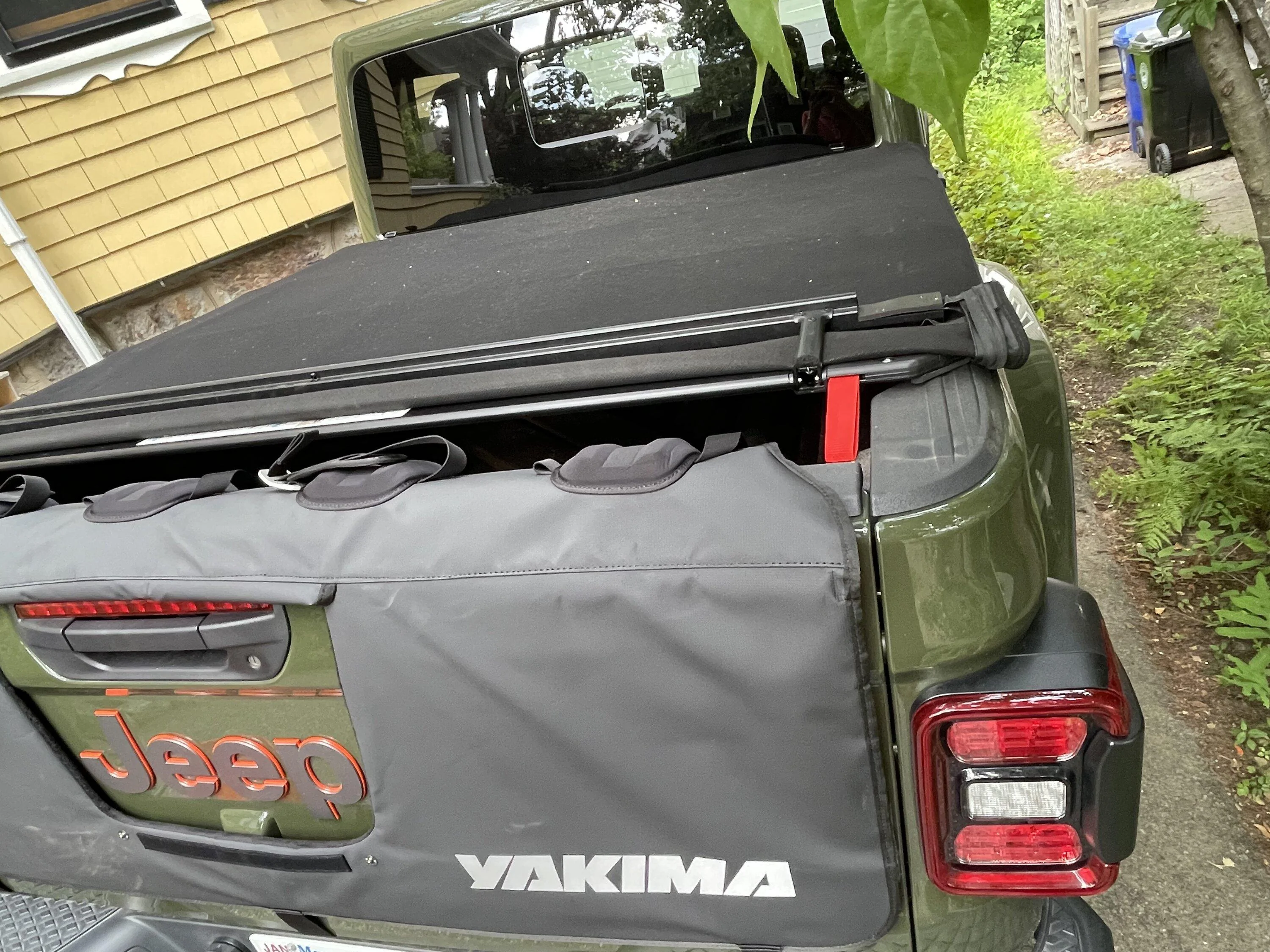 Jeep Gladiator tailgate pads for bikes? 7AD85851-FBEE-47DB-9545-1225D6E0778A