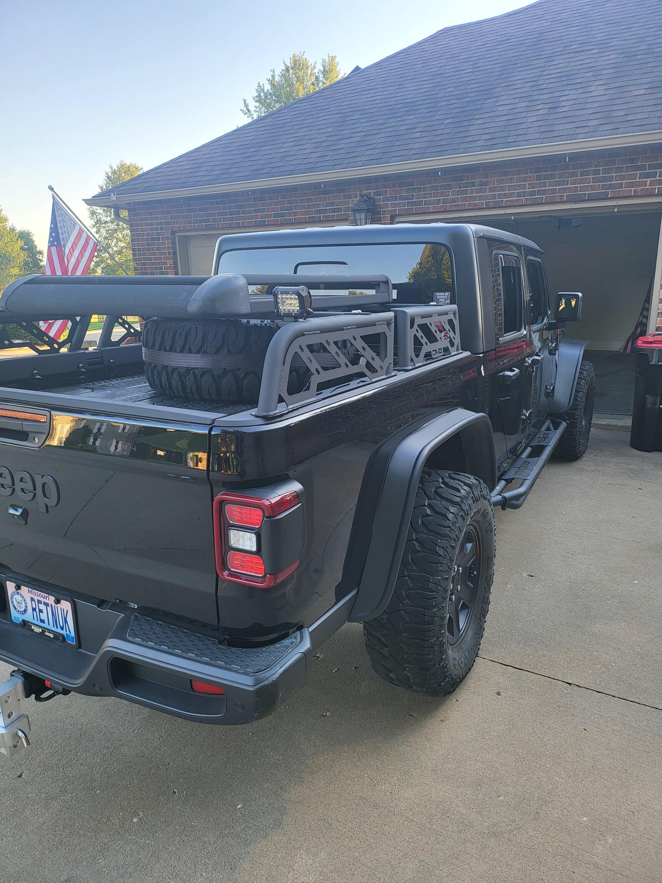 Jeep Gladiator Tell me all about your decked system 20210927_175613