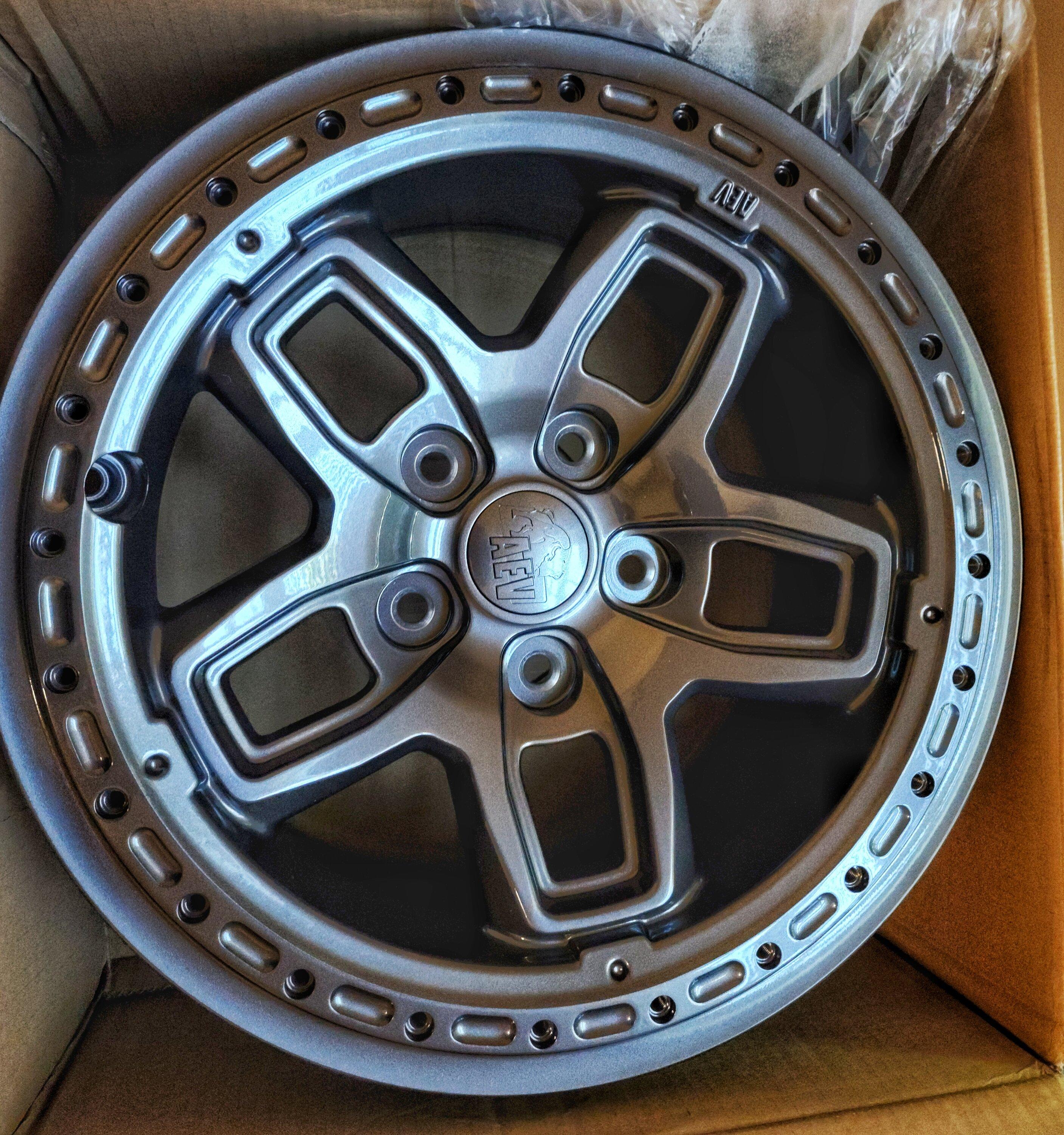 Jeep Gladiator AEV Borah Wheels in Onyx 20220710_153621-02