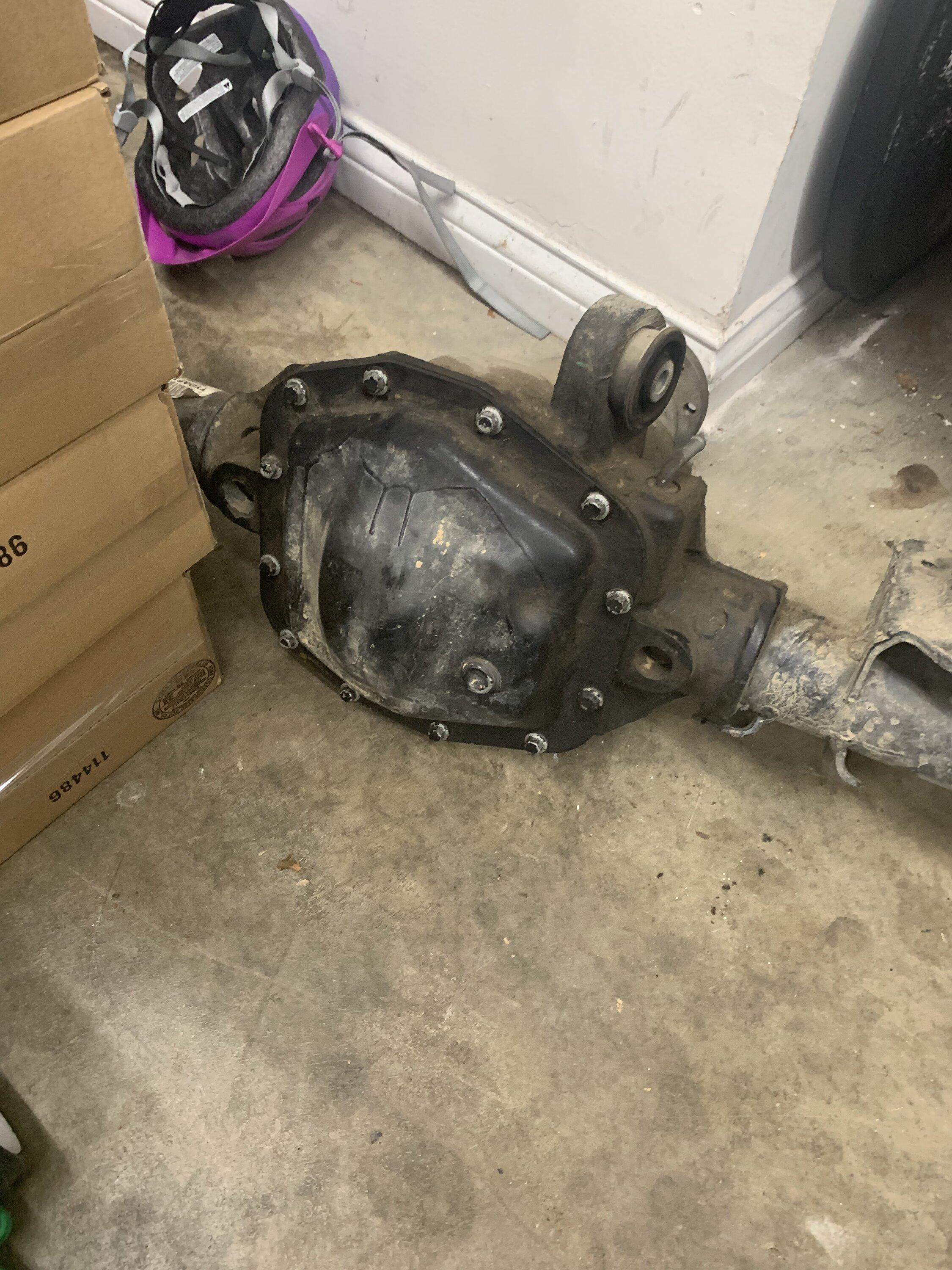 Jeep Gladiator Rubicon Front Axle 7DB4462C-09CD-496C-9EF9-E9355E91D1DF