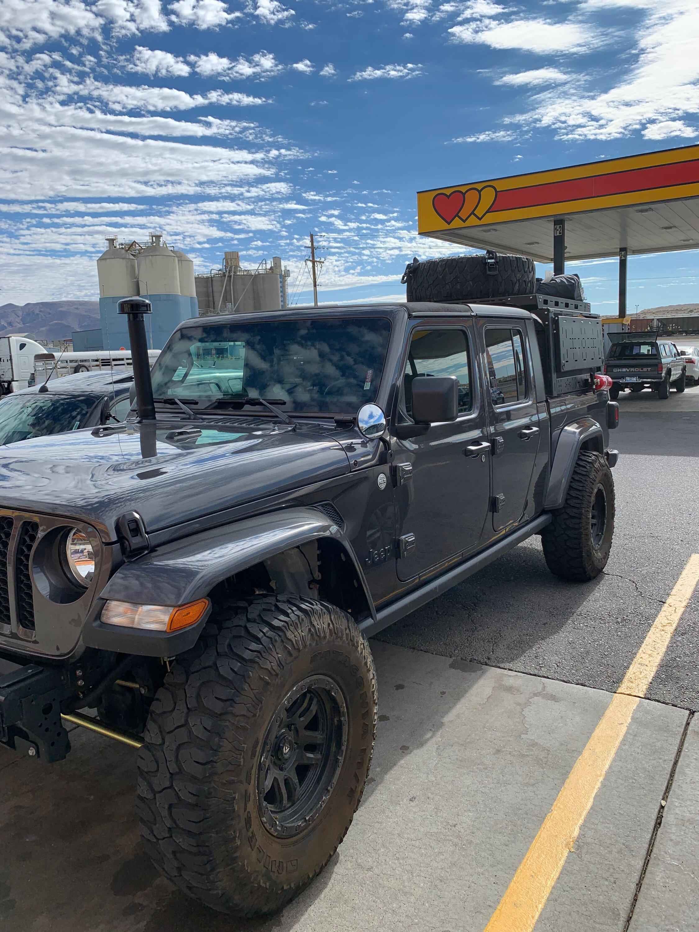 Jeep Gladiator JT Diesel Snorkel JEEP