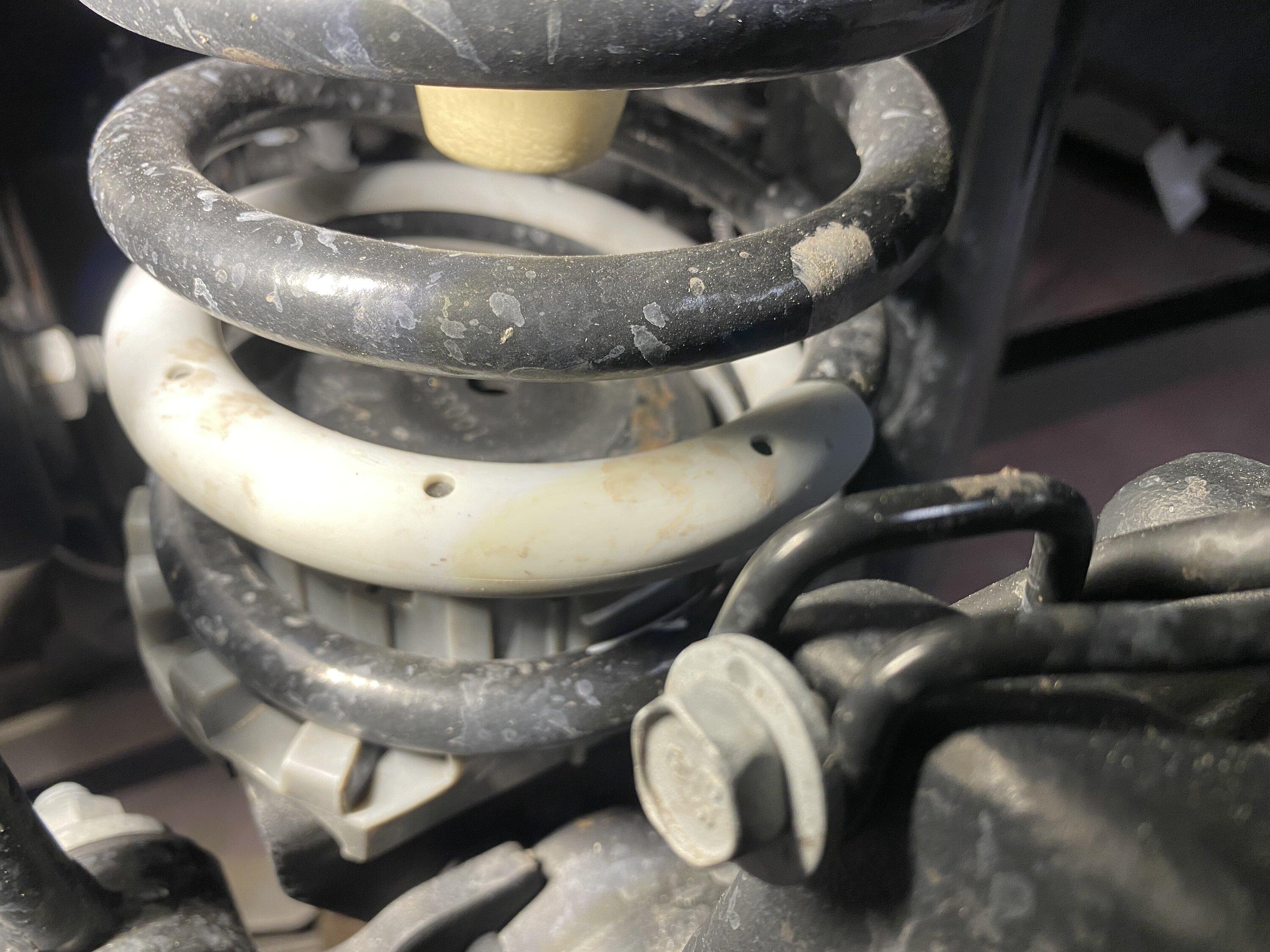Jeep Gladiator Your stock Rubicon diesel JT bottoming out? Here’s the fix!! 3232EA13-BC1A-4B10-B747-A7118B017F21