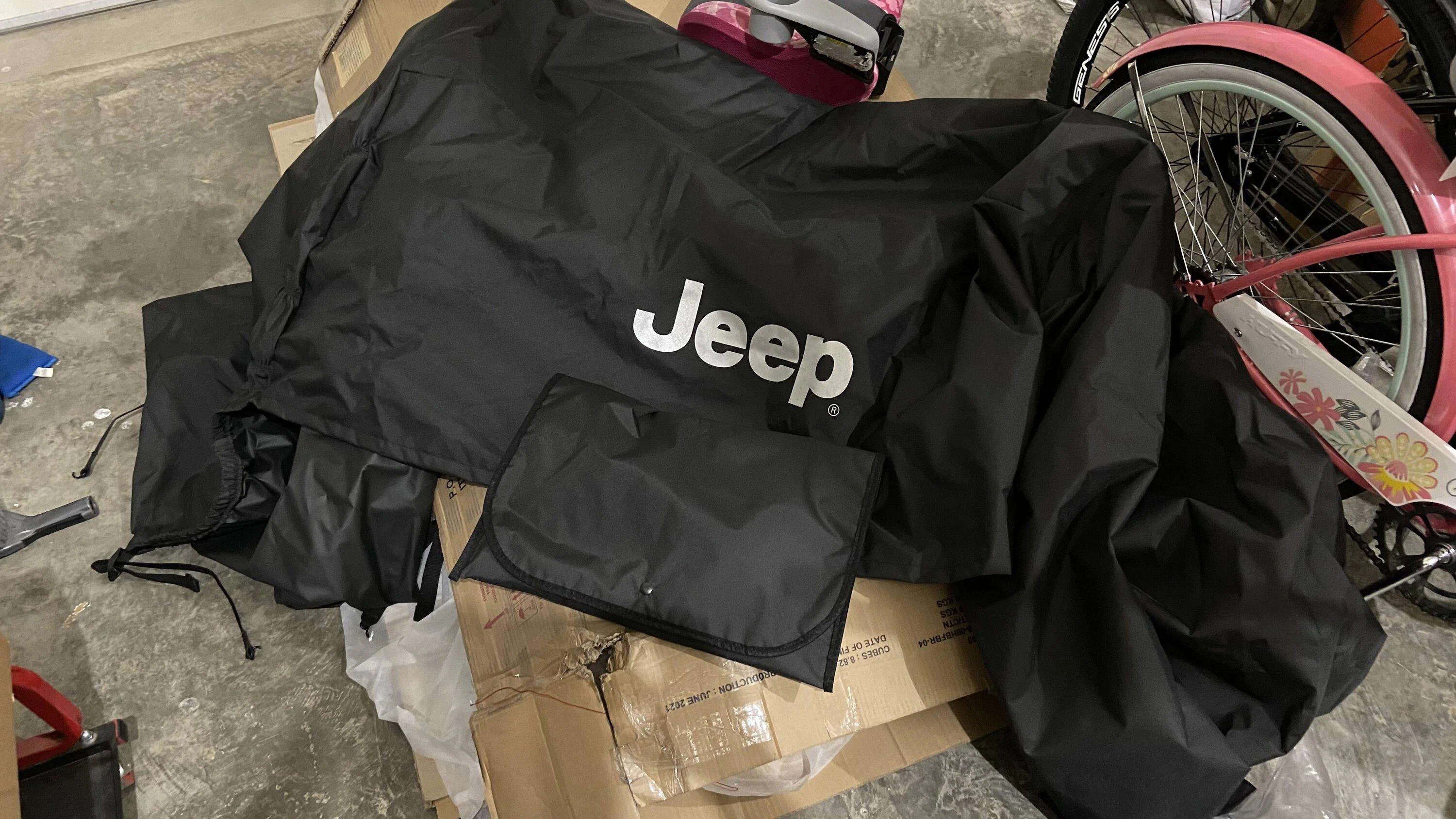 Jeep Gladiator OEM Mopar Rain Cab Cover F3FC727D-7A24-433B-99CD-8572D01D2FD6
