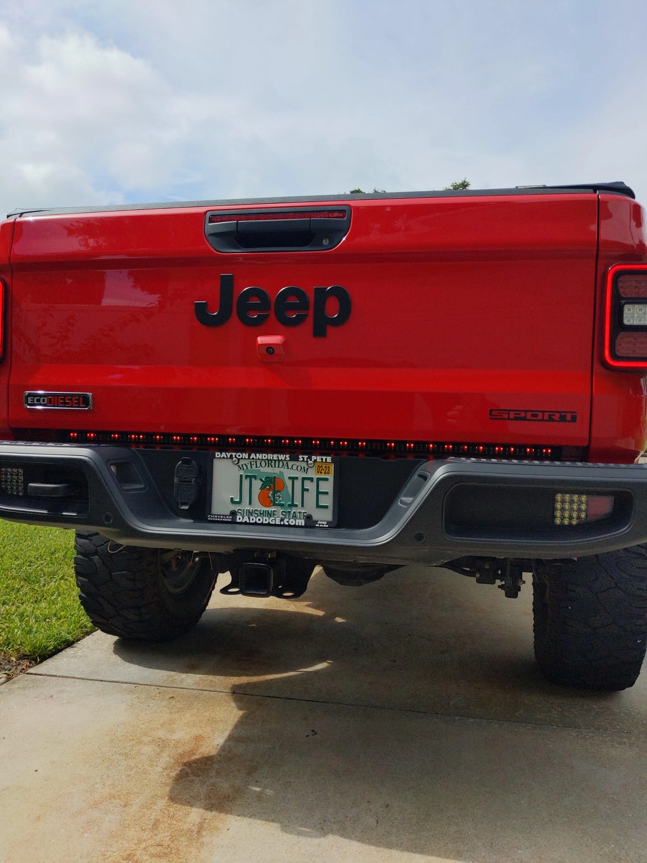 Jeep Gladiator random thought of the day - under tailgate light bar 1657571239804875488728340796855
