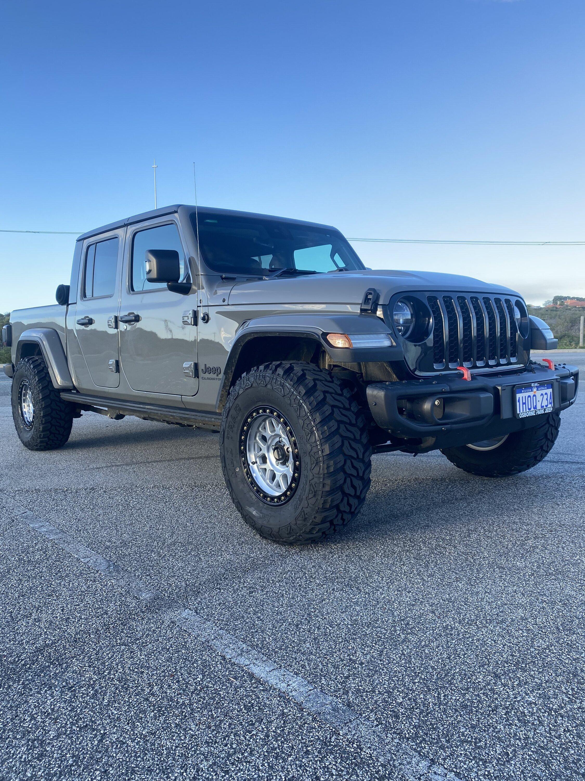Jeep Gladiator Is anyone Running KMC KM549 GRS BB1A7B58-5513-4EC3-B907-0DC0D849A6C1