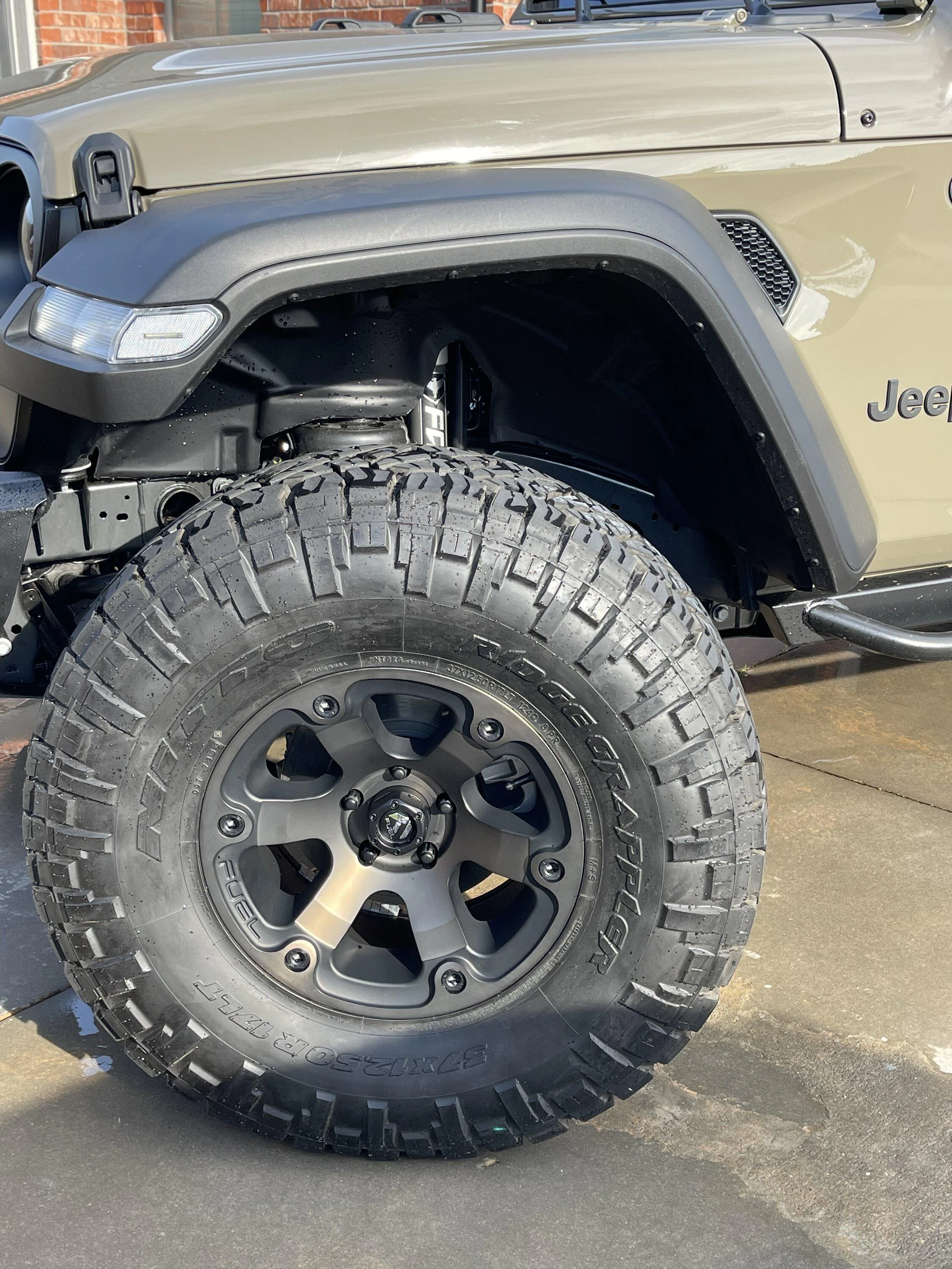 Jeep Gladiator GATOR Gladiator JT Club 0F527DB7-FF21-46C3-BD3C-02F0676CE02A