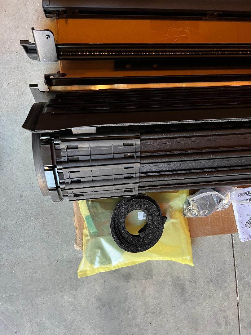 Jeep Gladiator Bakflip 4XS Tonneau Cover back