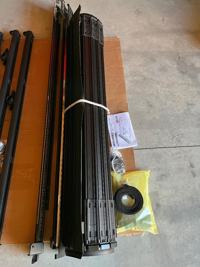 Jeep Gladiator Bakflip 4XS Tonneau Cover back1