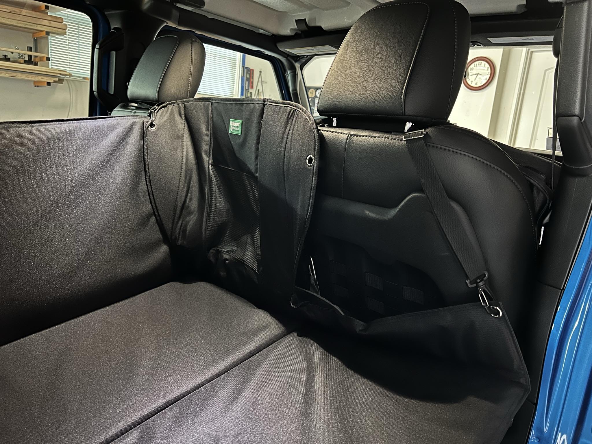 Jeep Gladiator Rear Seat Dog bed? IMG_4792.JPEG