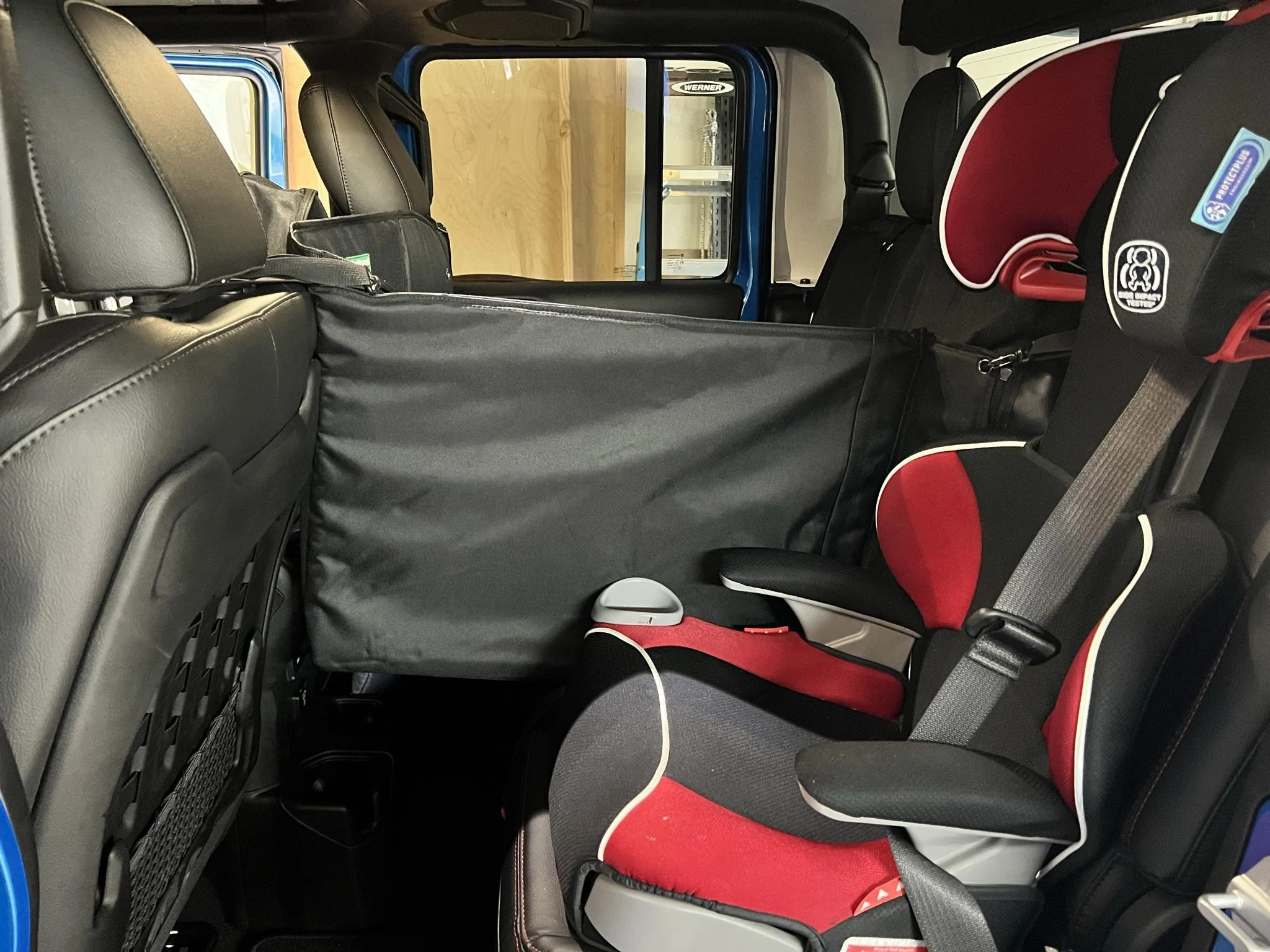 Jeep Gladiator Rear Seat Dog bed? IMG_4794