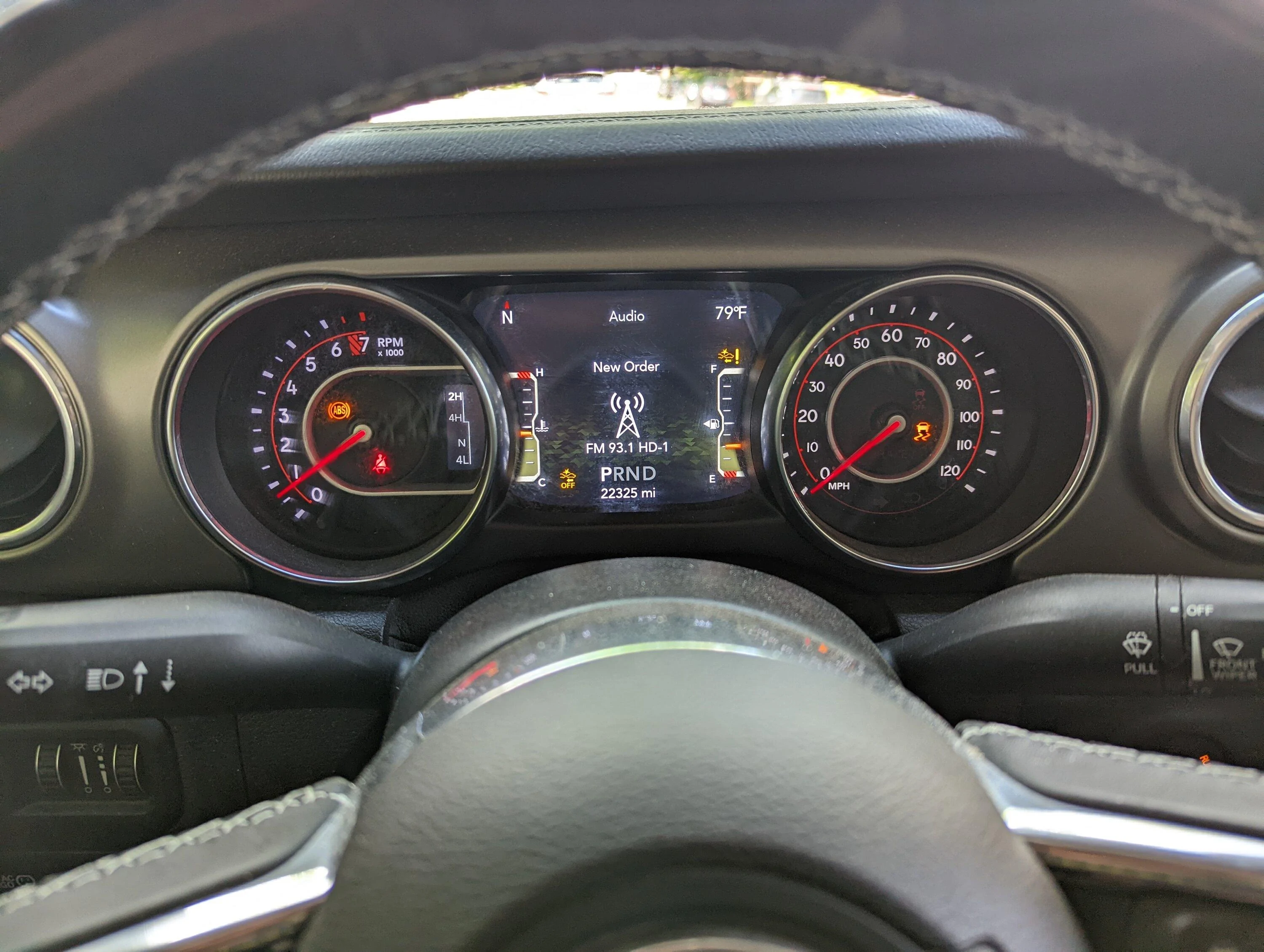 Jeep Gladiator Interior Dash Warning Lights turning on PXL_20220609_193230502