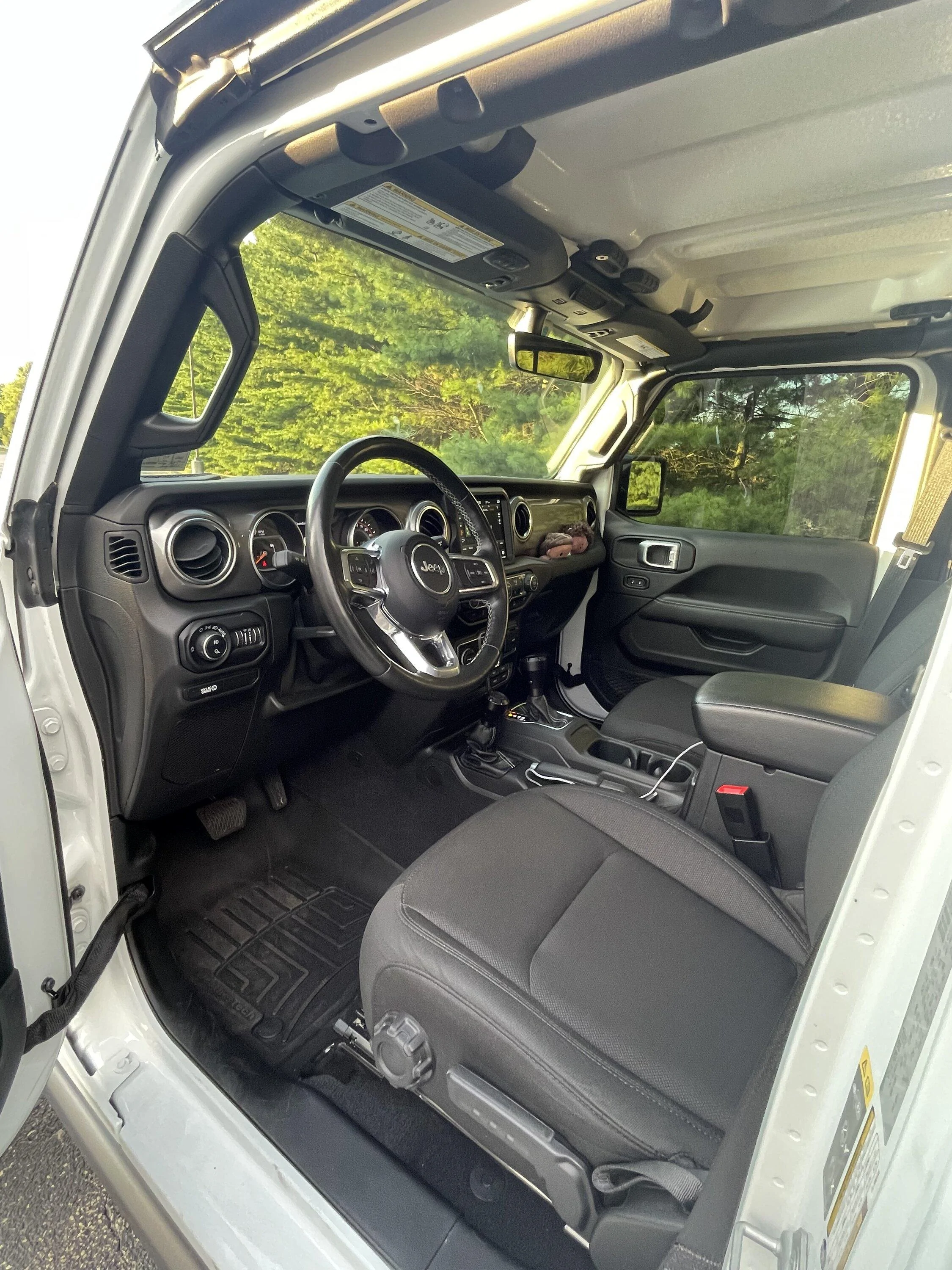 Jeep Gladiator 2020 Jeep Gladiator Overland AEV Lift 37's 9k Miles 6406C463-DDB6-47CB-9357-E8BF6D78DC84