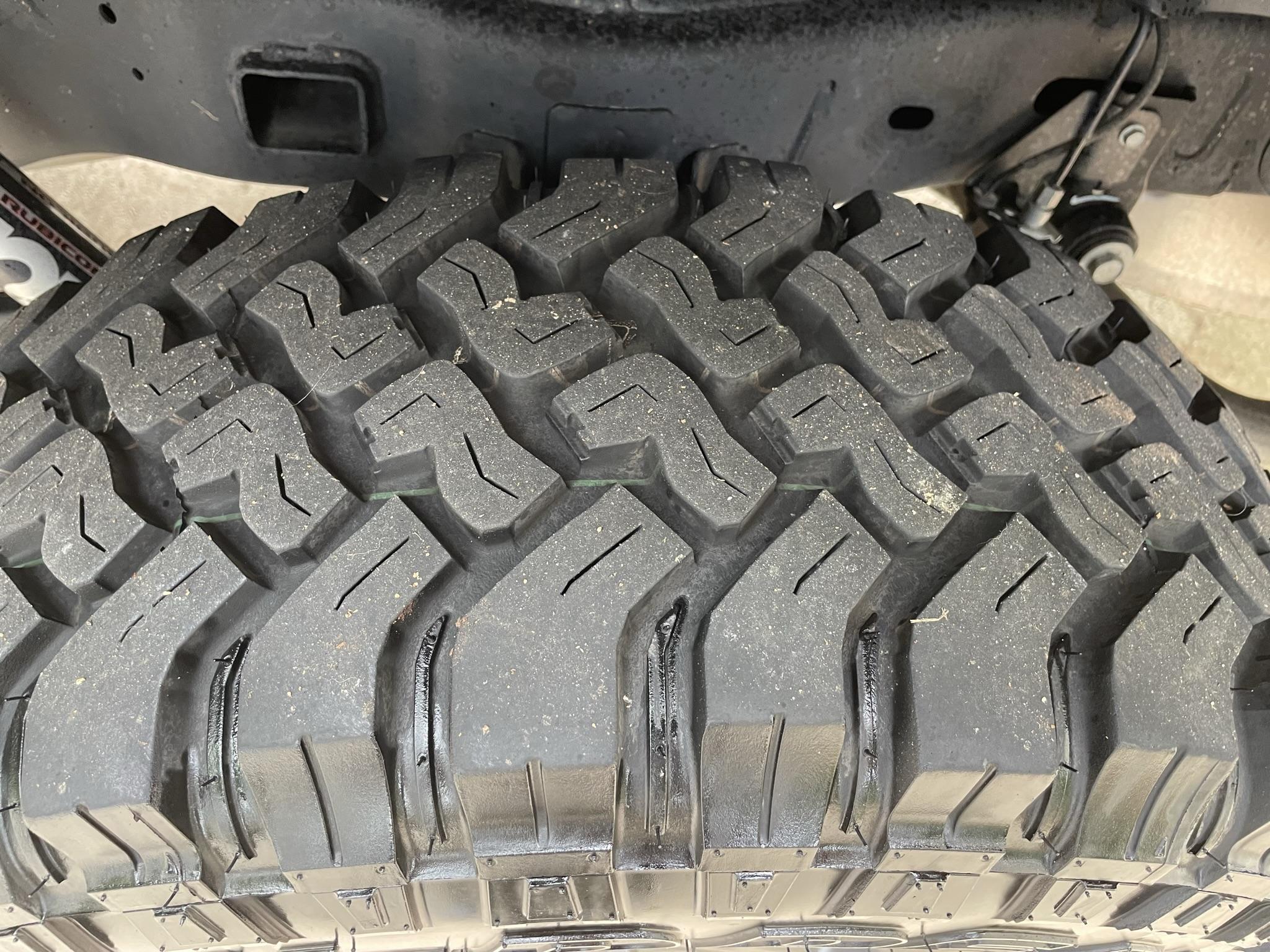 Jeep Gladiator 4 Rubicon take-off wheels and MT tires with TPMS IMG_1609