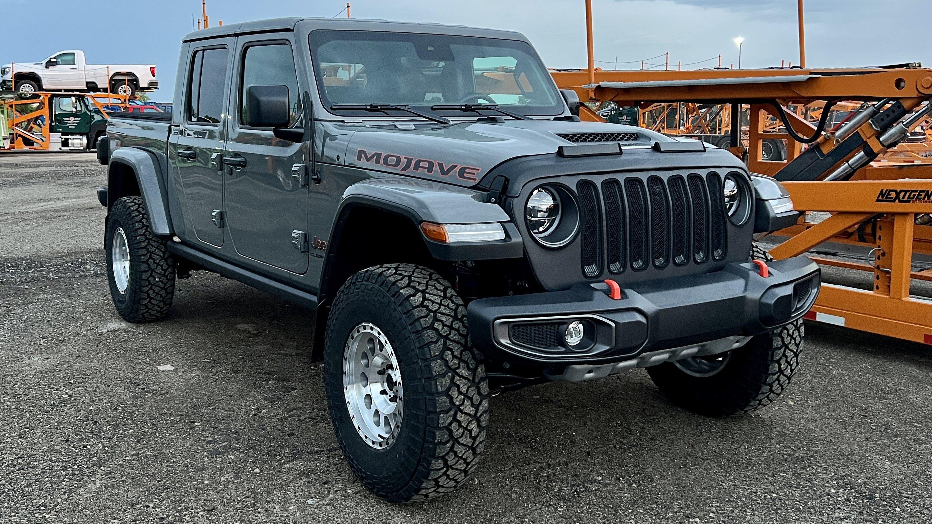 Jeep Gladiator AEV 2" spacer lift for Mojave Gladiator 542D0B52-3D77-47CC-BE1F-562FFD0C7C55