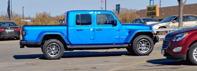 Jeep Gladiator Factory lift's, how to distinguish if it has one? 1657729619353