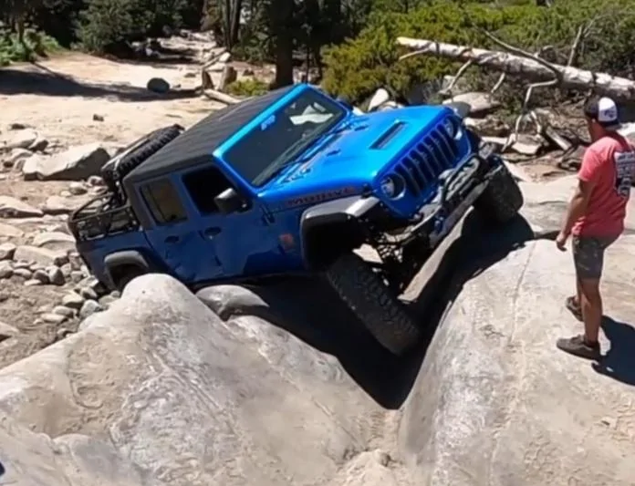 Jeep Gladiator Building a Mojave on 40's 20220712_202841[1]