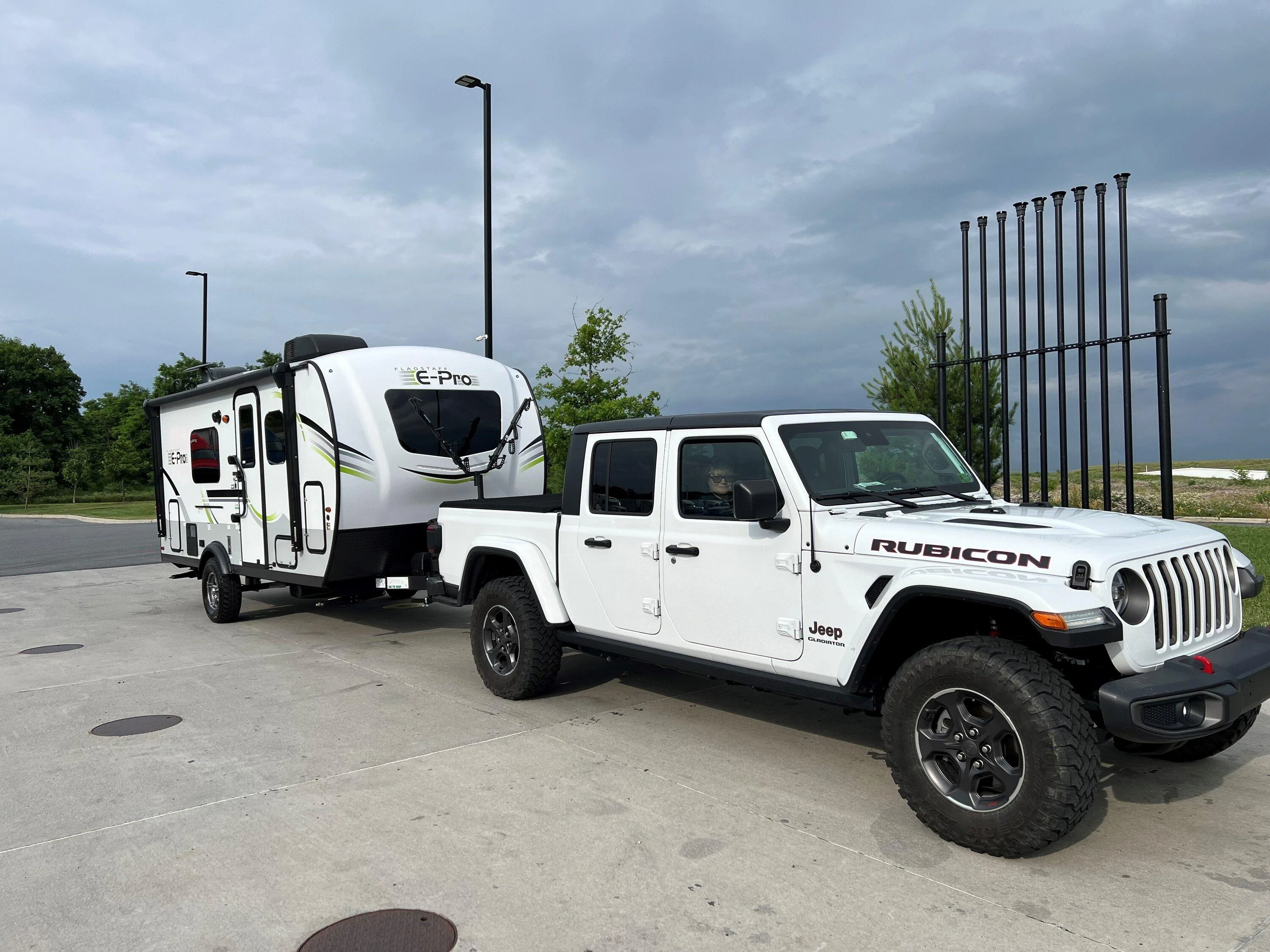 Jeep Gladiator So, what is everybody towing? j