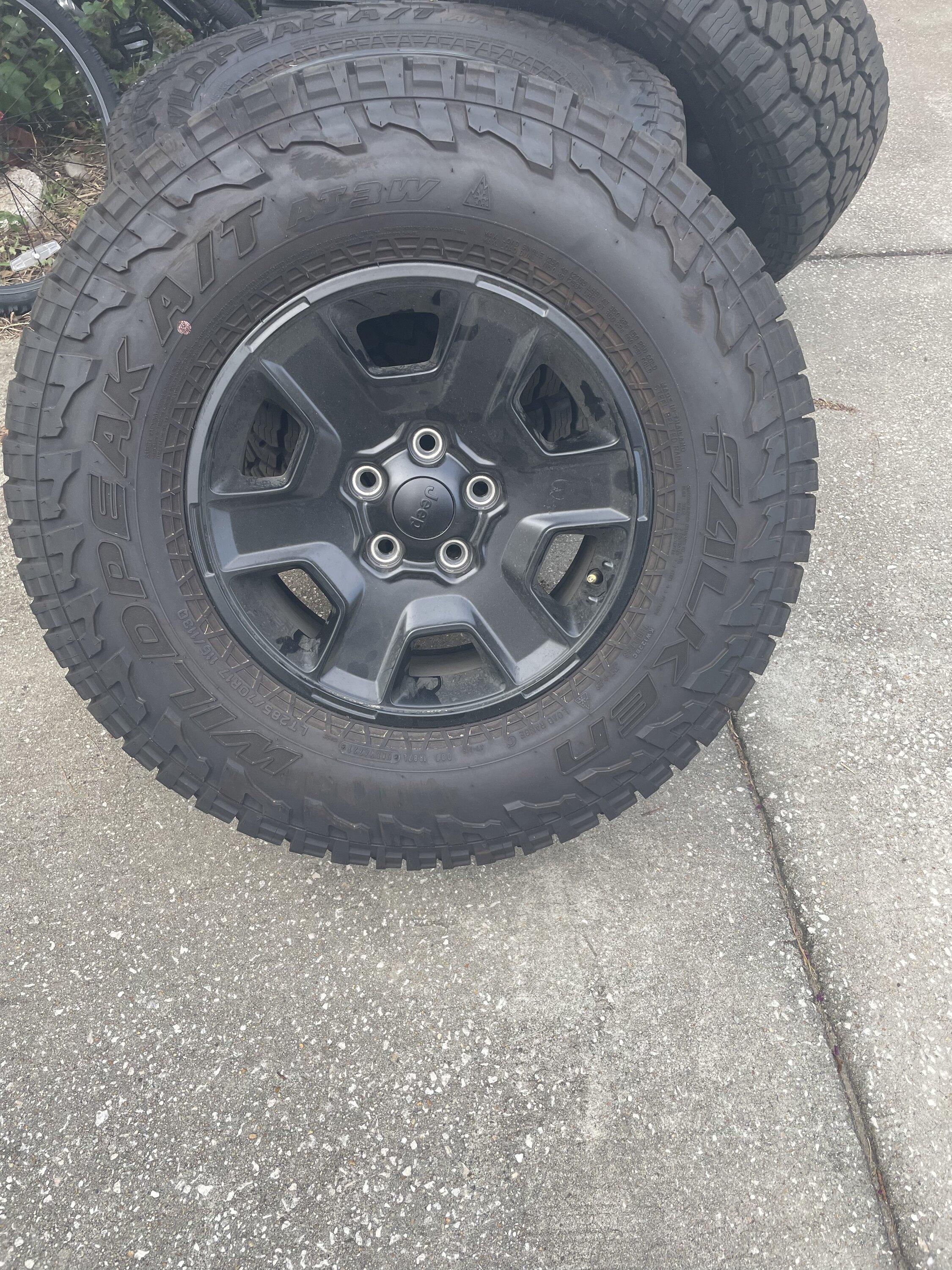 Jeep Gladiator $1350. 2022 Mojave Wheels and Tires (4) EA31A293-C83F-4024-8DF1-B0AD502CC912