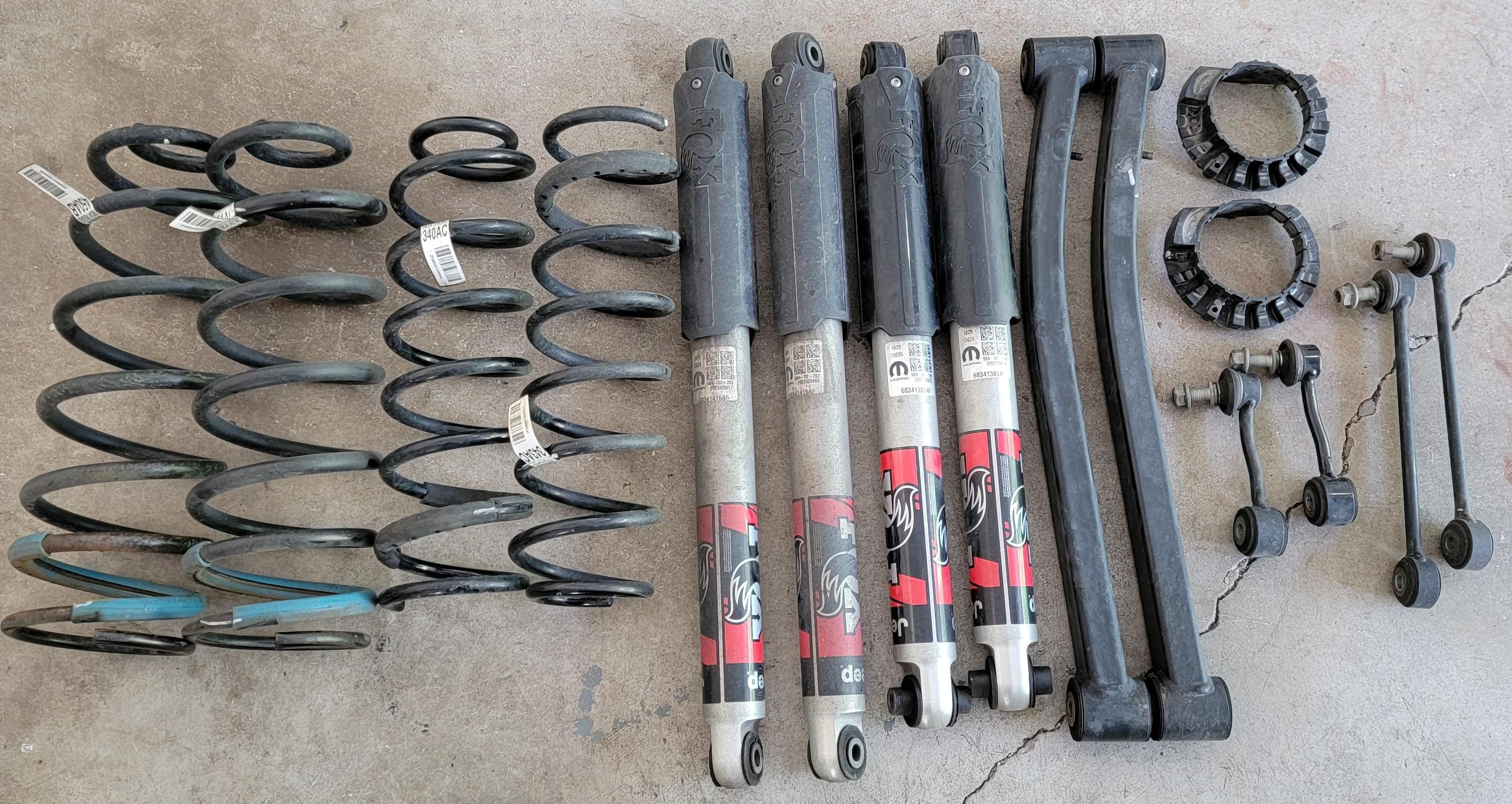 Jeep Gladiator Rubicon stock suspension 20220702_144735
