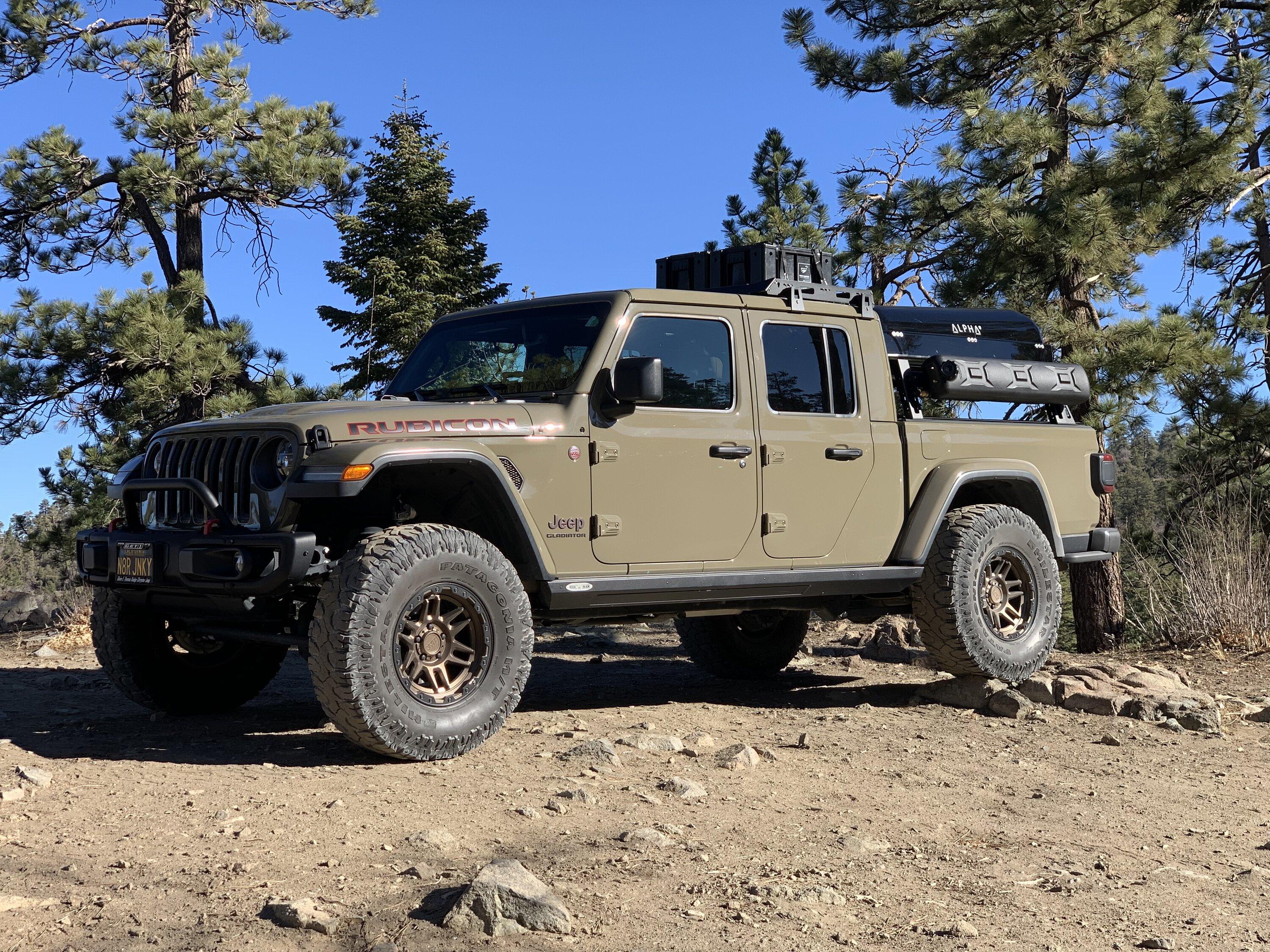 Jeep Gladiator GATOR Gladiator JT Club 008BDA2B-58FE-4213-9CAA-ECFFBB1157F3