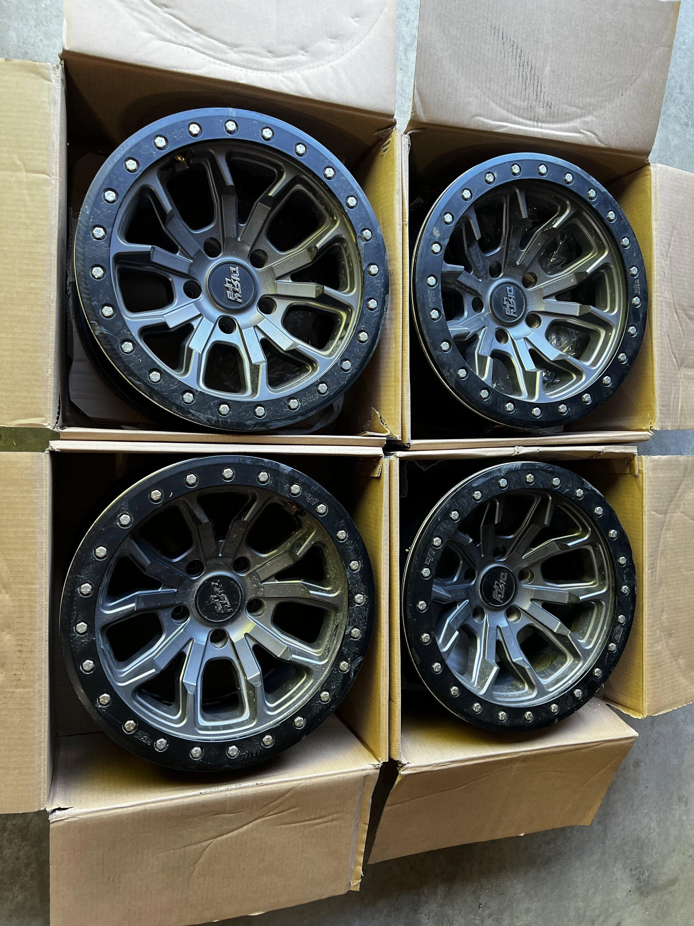 Jeep Gladiator Dirty life DT-1 wheels $1100 obo 3DF81D10-C320-4880-95A0-65C339BCB812