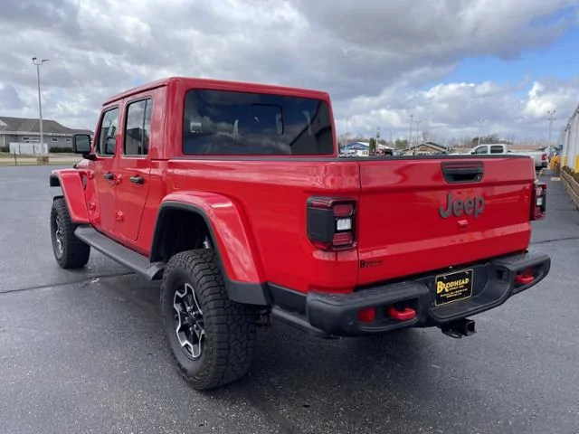 Jeep Gladiator Trade my factory side steps for your factory rock rails 29677889315x640
