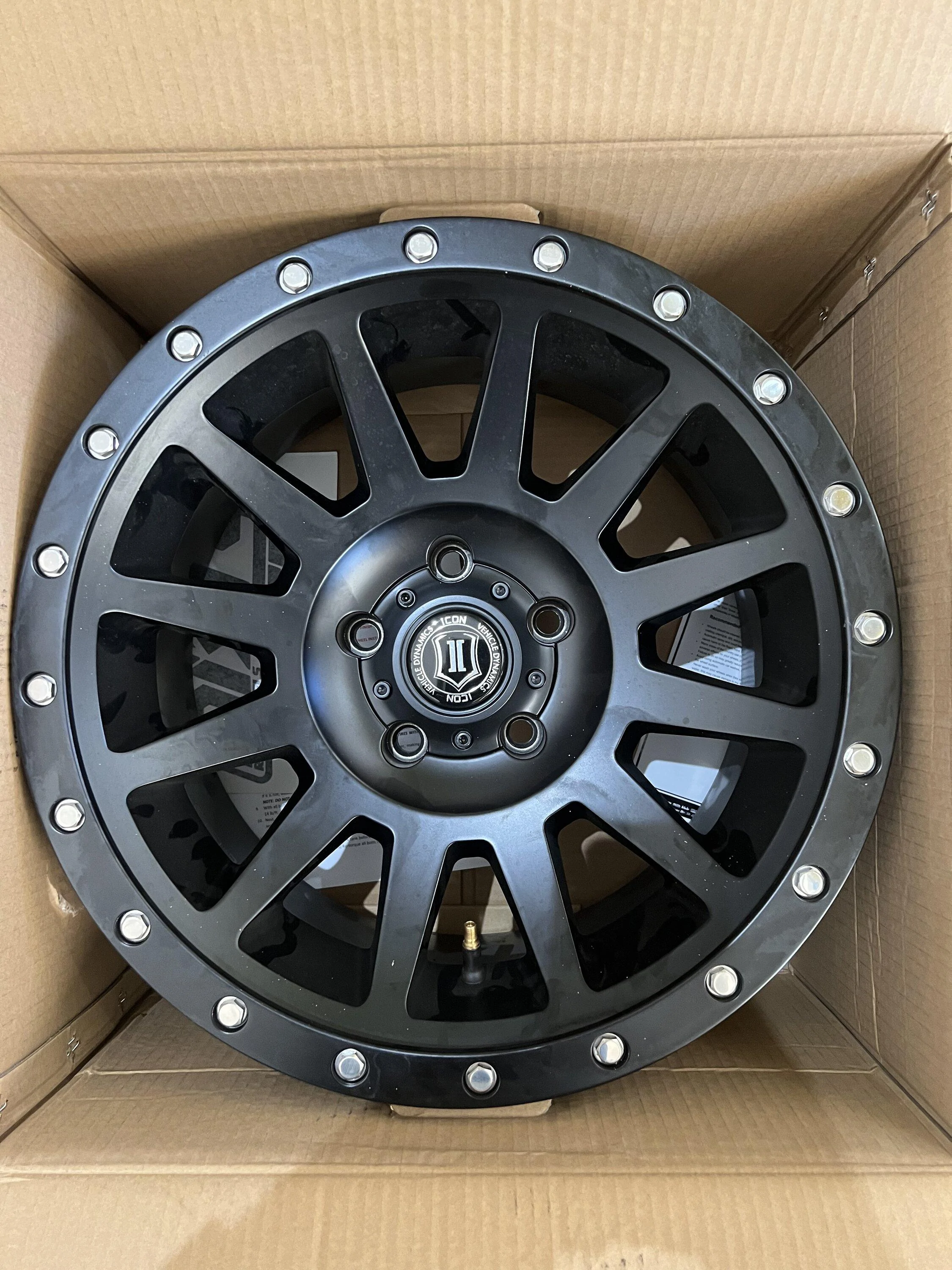 Jeep Gladiator 17x8.5 Icon Compression Wheels - Matte Black (5) - $800 BC913F20-EC2E-4666-AA90-EFD6738E9297
