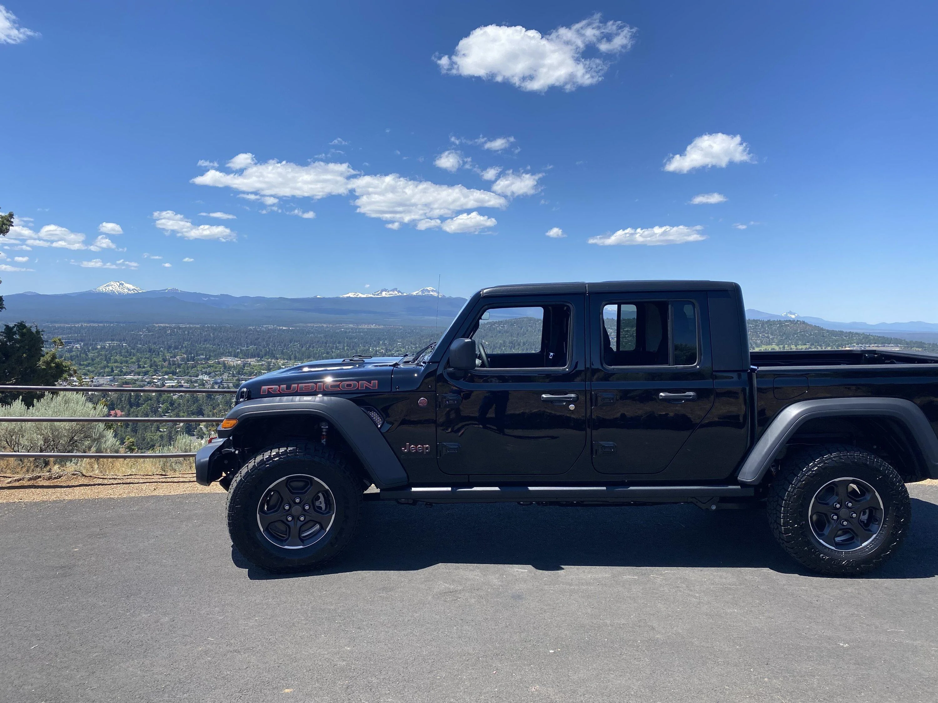 Jeep Gladiator Gladiator Window Sticker and Build Sheet Order Tracking 93867B54-24B9-457F-BB1A-65938A485D60